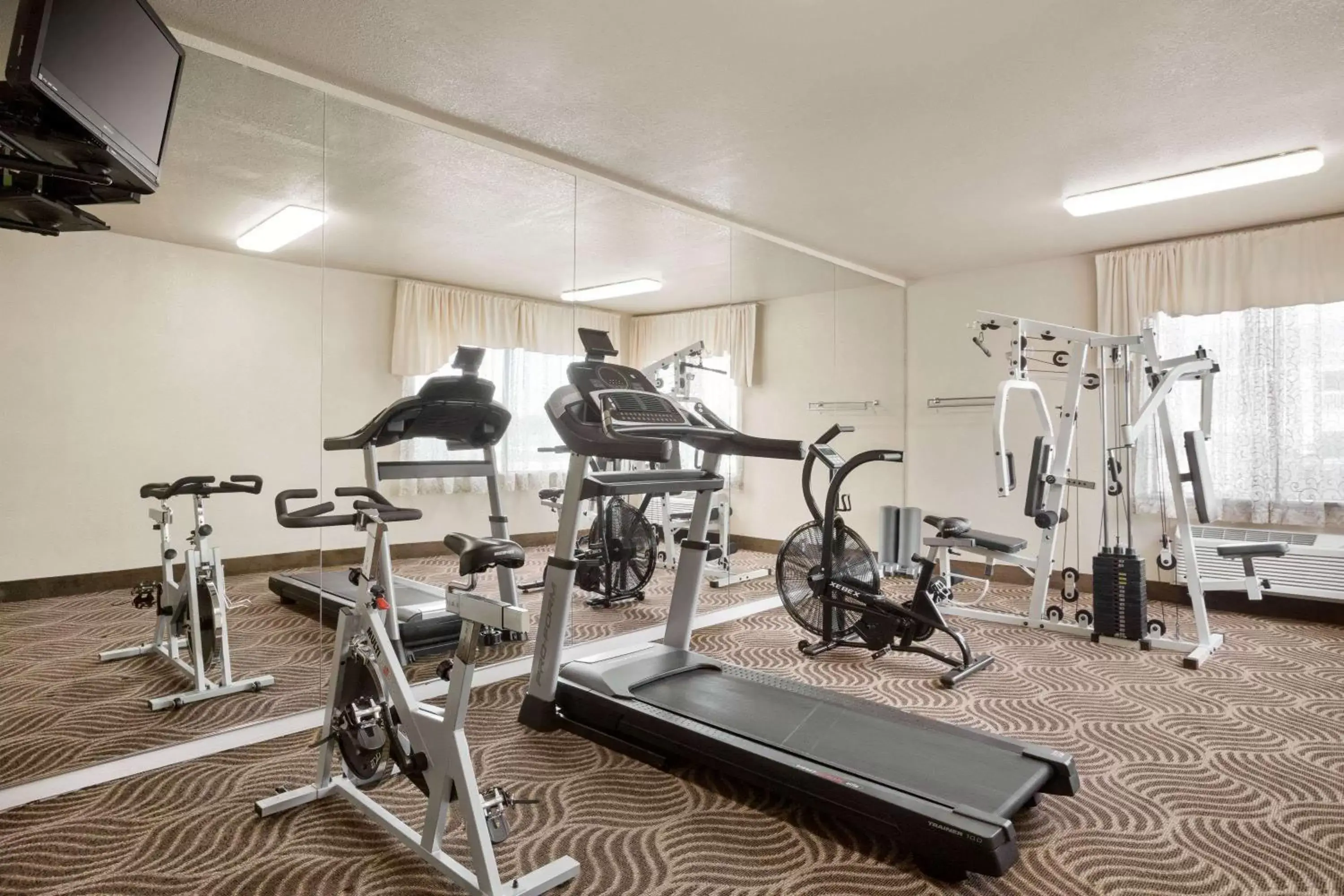 Fitness centre/facilities, Fitness Center/Facilities in Baymont by Wyndham Clute