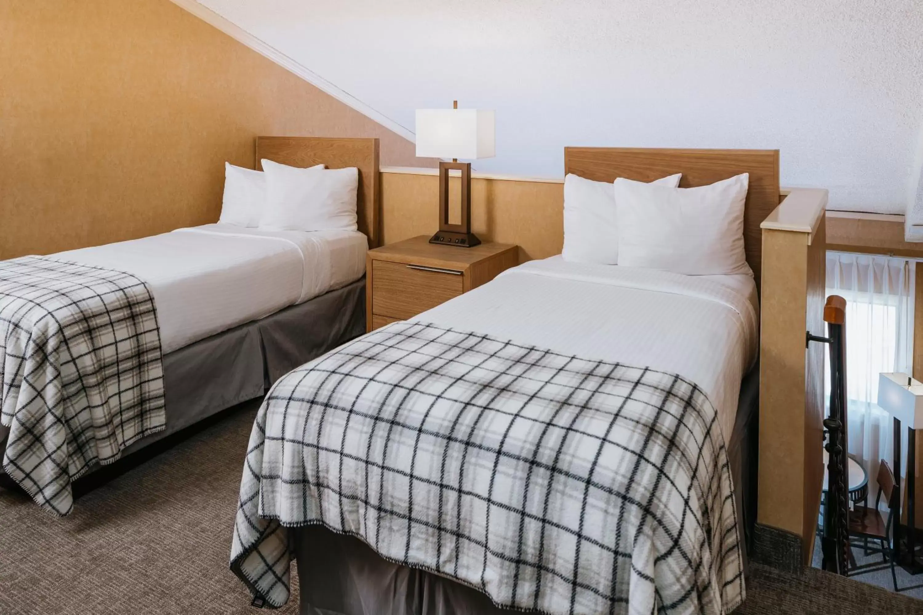 Bed in Mammoth Mountain Inn