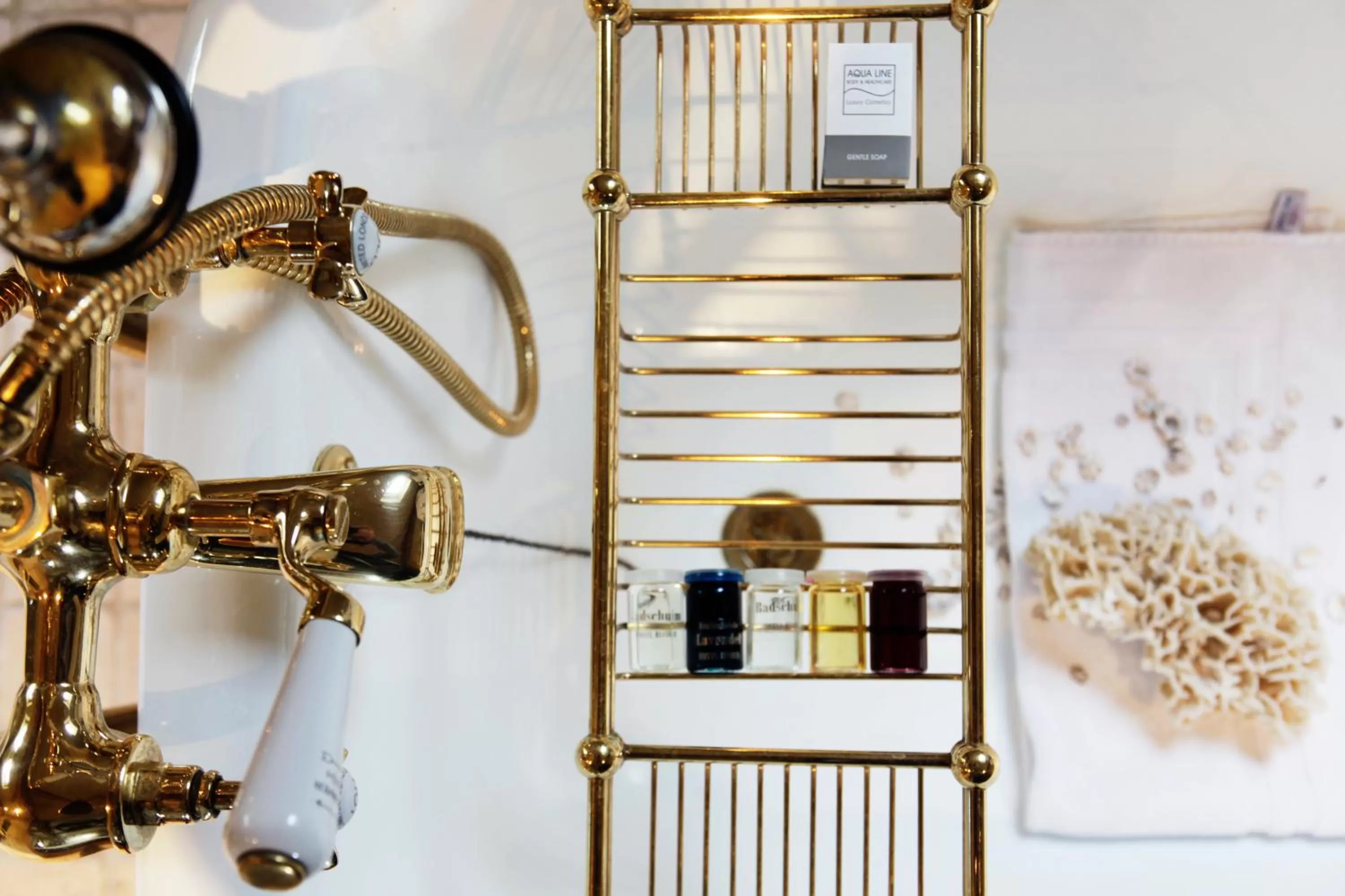 Bathroom in Hotel Recour