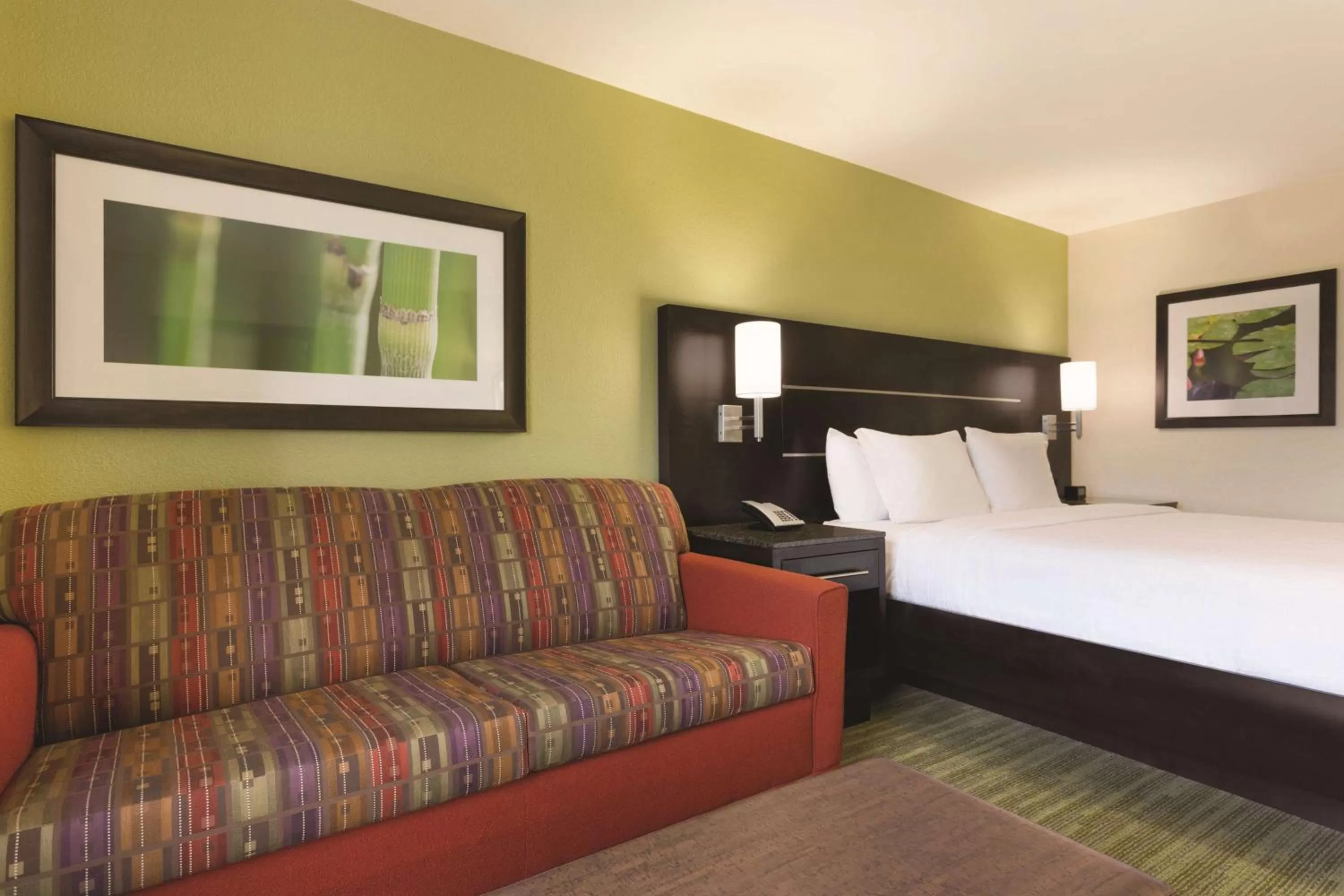 Bedroom, Bed in Hilton Garden Inn Houston Northwest
