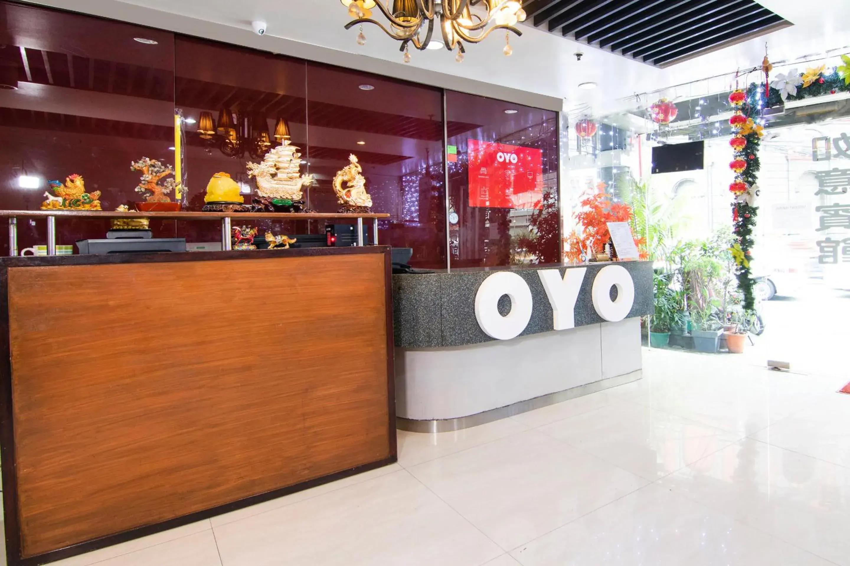 Lobby or reception in OYO 416 Lucky Hotel
