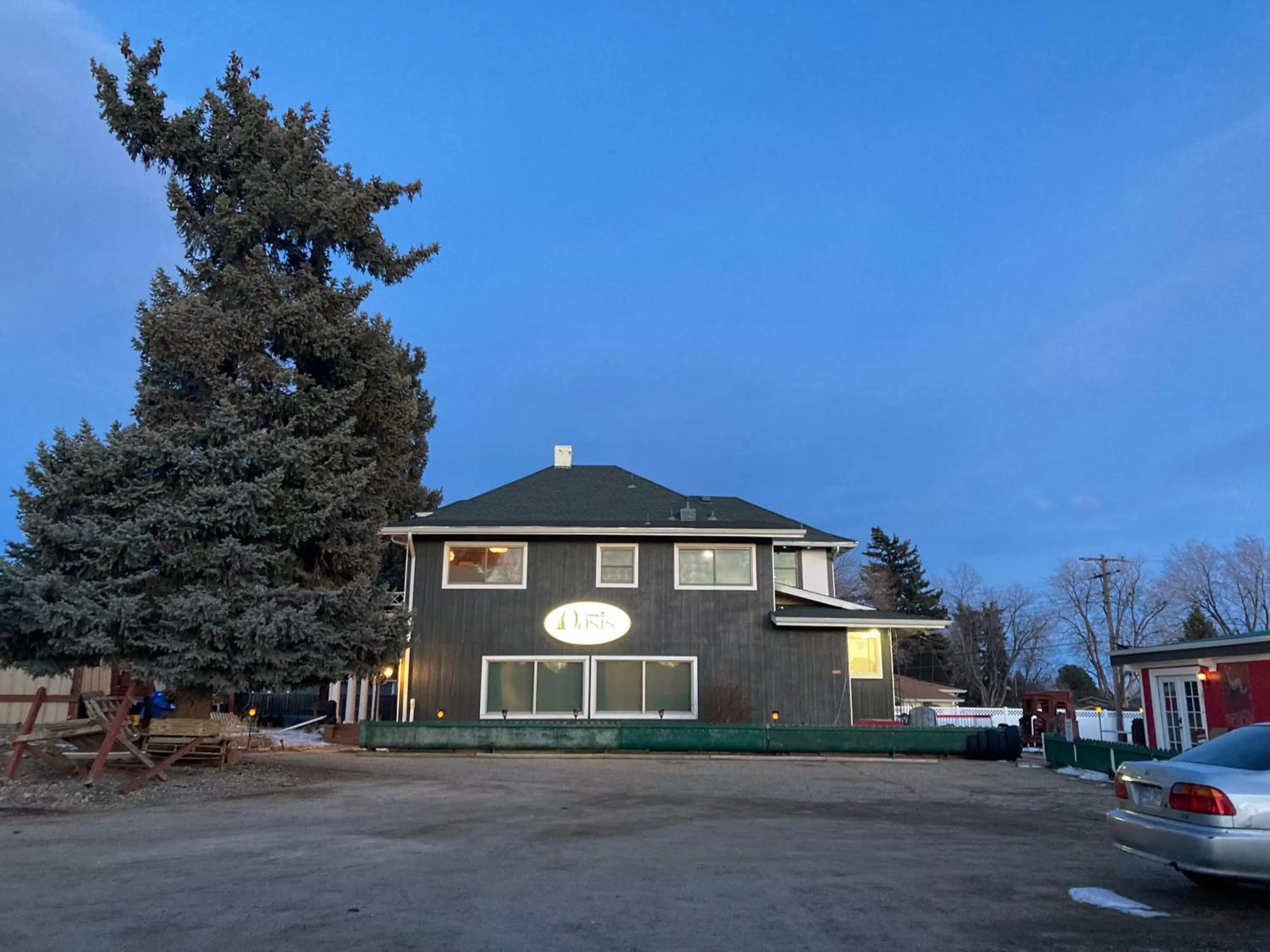 Property Building in The Oasis on Eisenhower