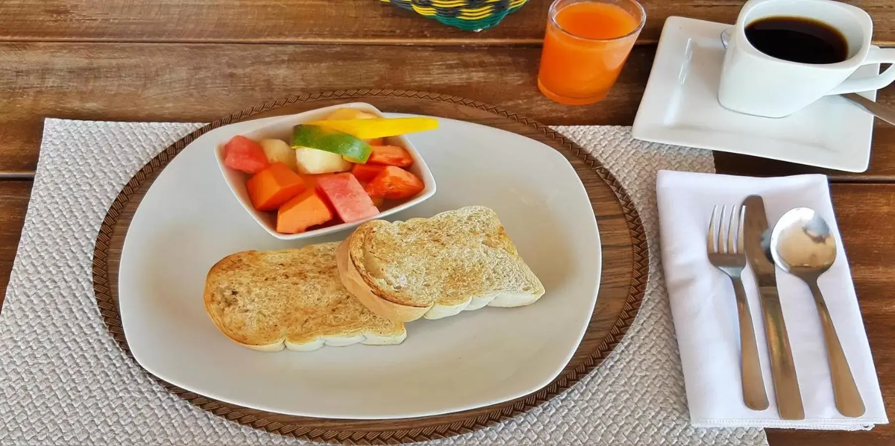 Breakfast in Hotel Casona del Lago