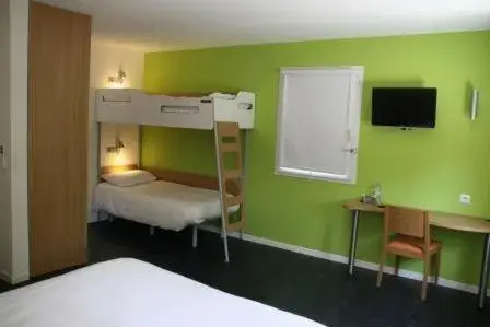 Bunk Bed in ibis Styles Bourbon Lancy