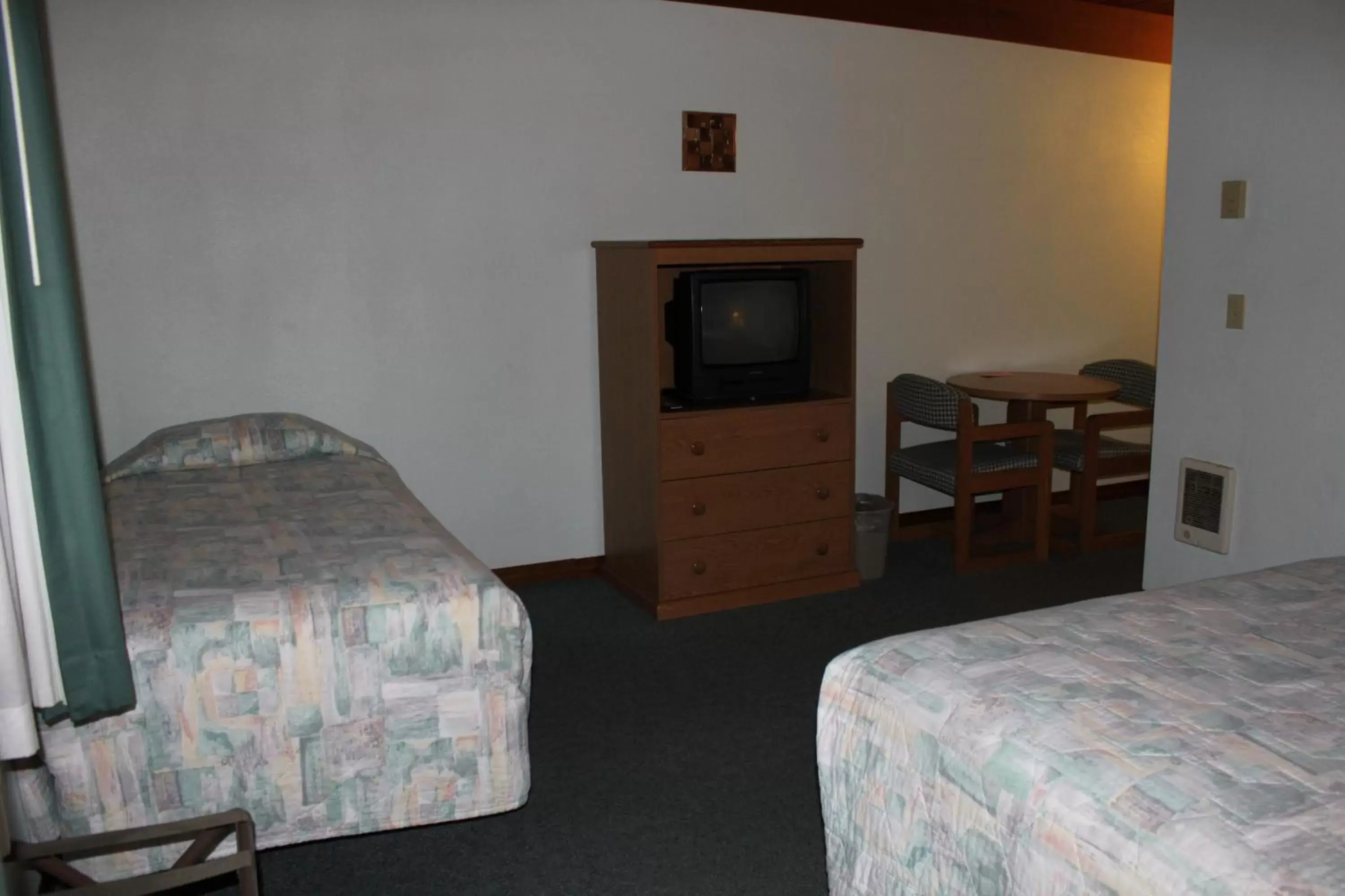 Twin Room with Extra Bed in Azalea Lodge Twin Room with Extra Bed in Azalea Lodge