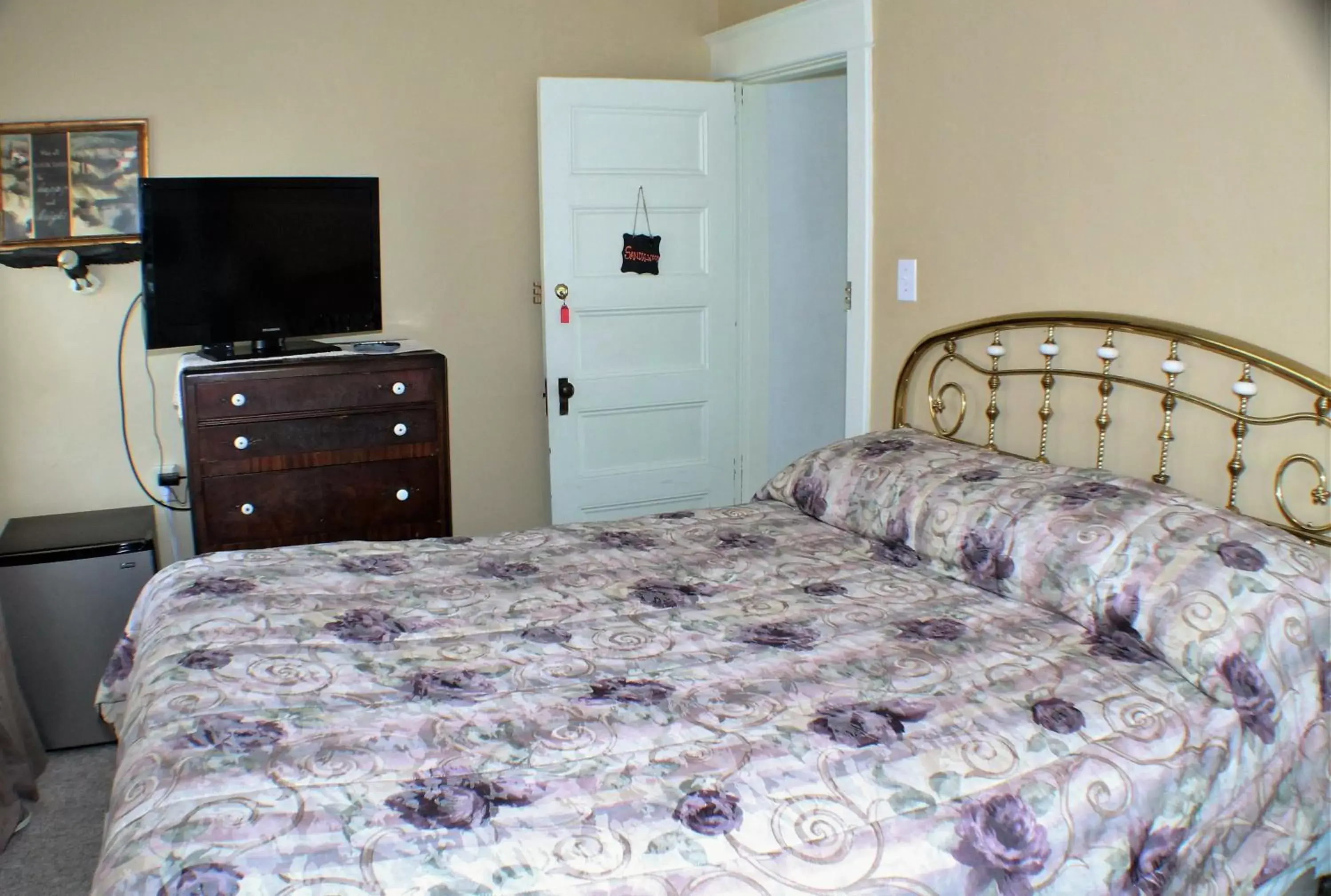 Bedroom, Room Photo in The White Birch Inn