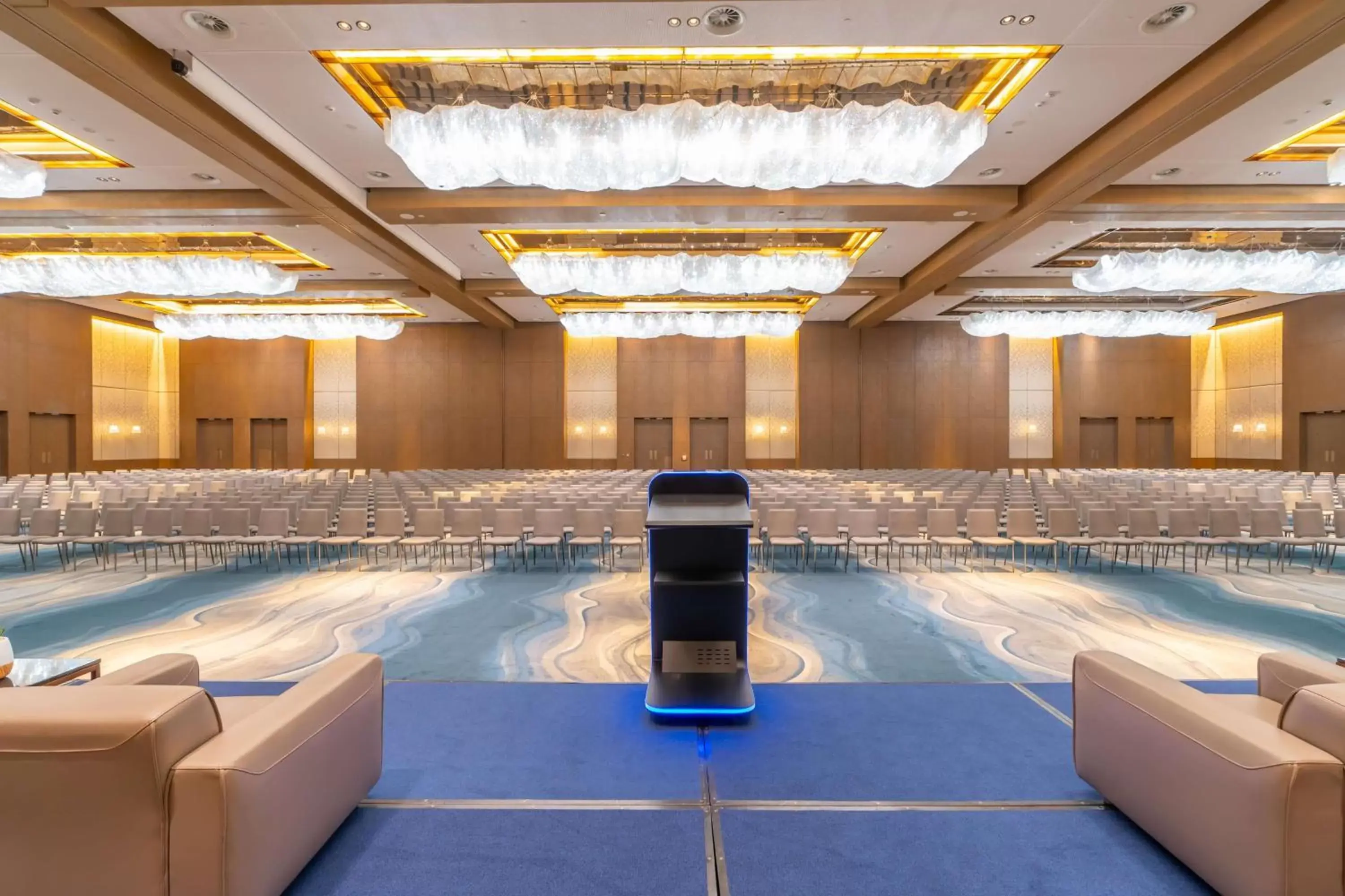 Meeting/conference room, Swimming Pool in Hilton Abu Dhabi Yas Island