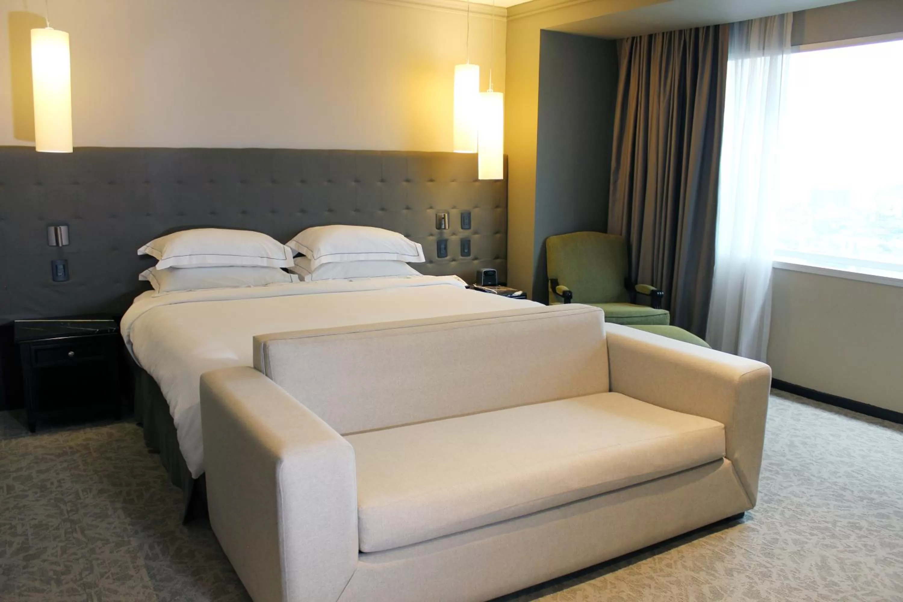 Photo of the whole room, Bed in Barceló Mexico Reforma