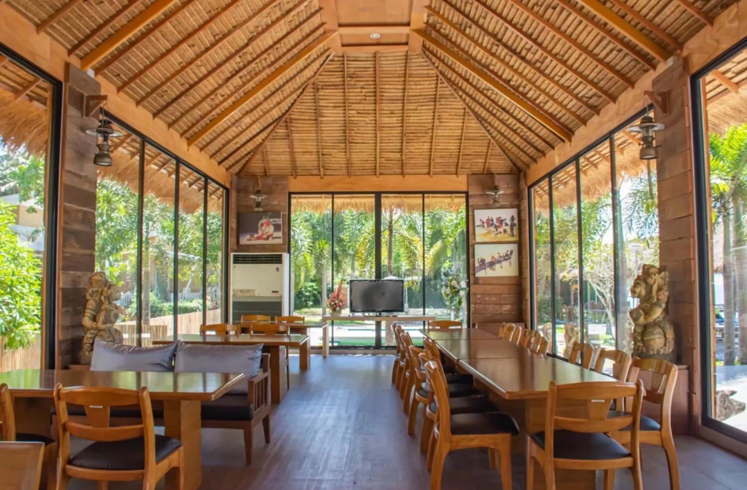 Restaurant/places to eat in Villa Cha-Cha Krabi Beachfront Resort
