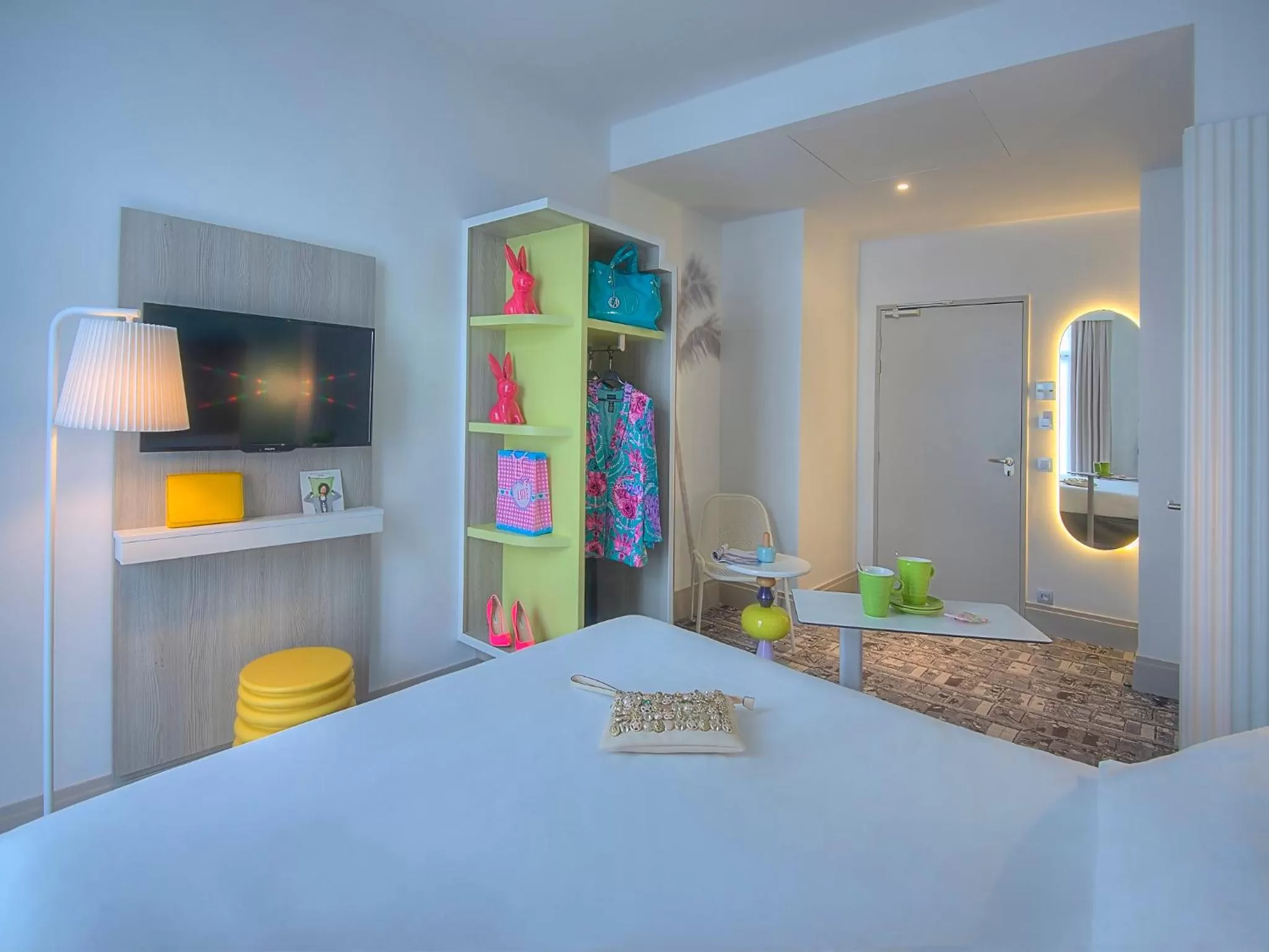 Photo of the whole room, Bed in Ibis Styles Nice Centre Gare