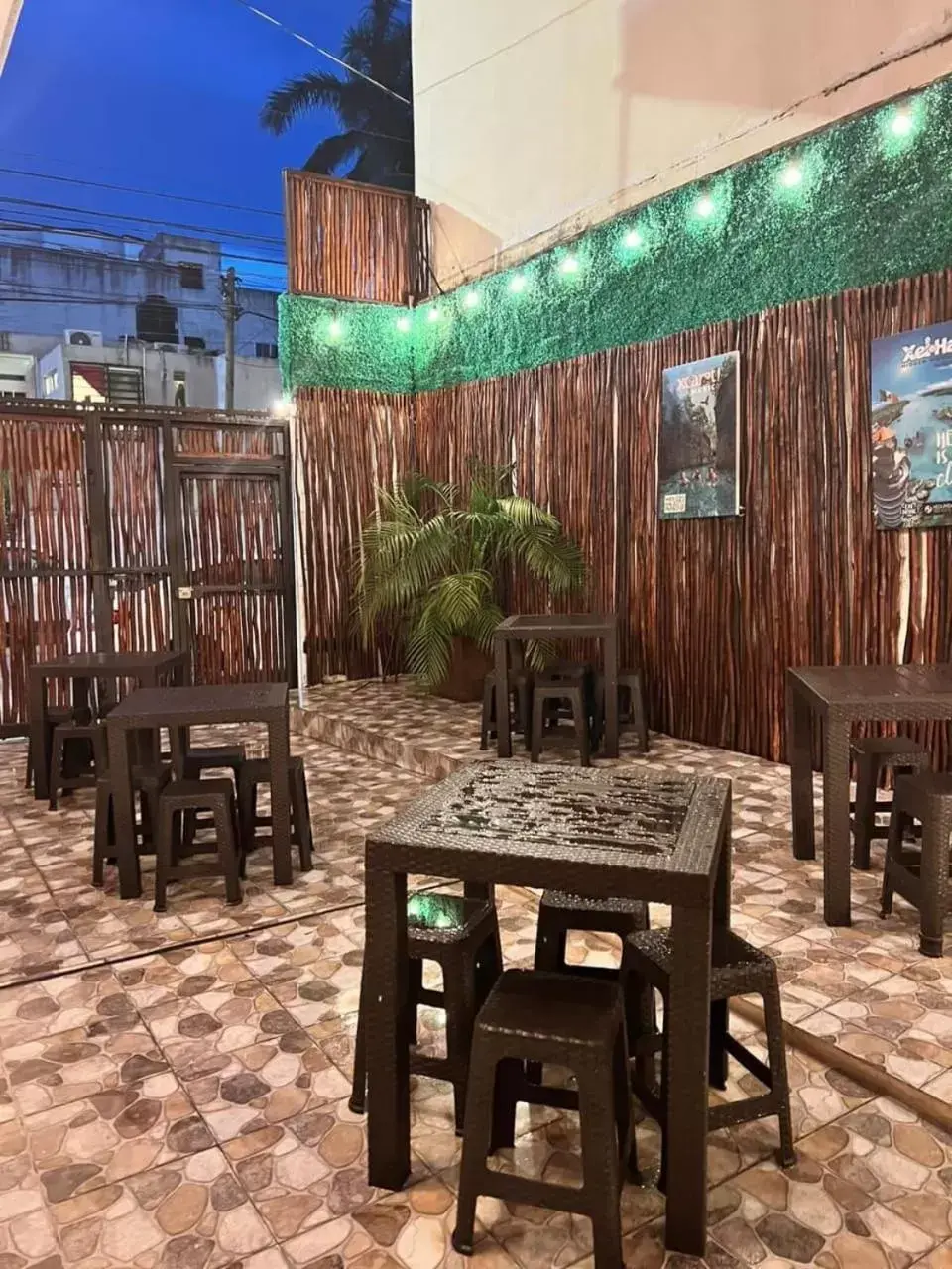 Patio, Restaurant/Places to Eat in Hotel Casa de luz Playa del Carmen