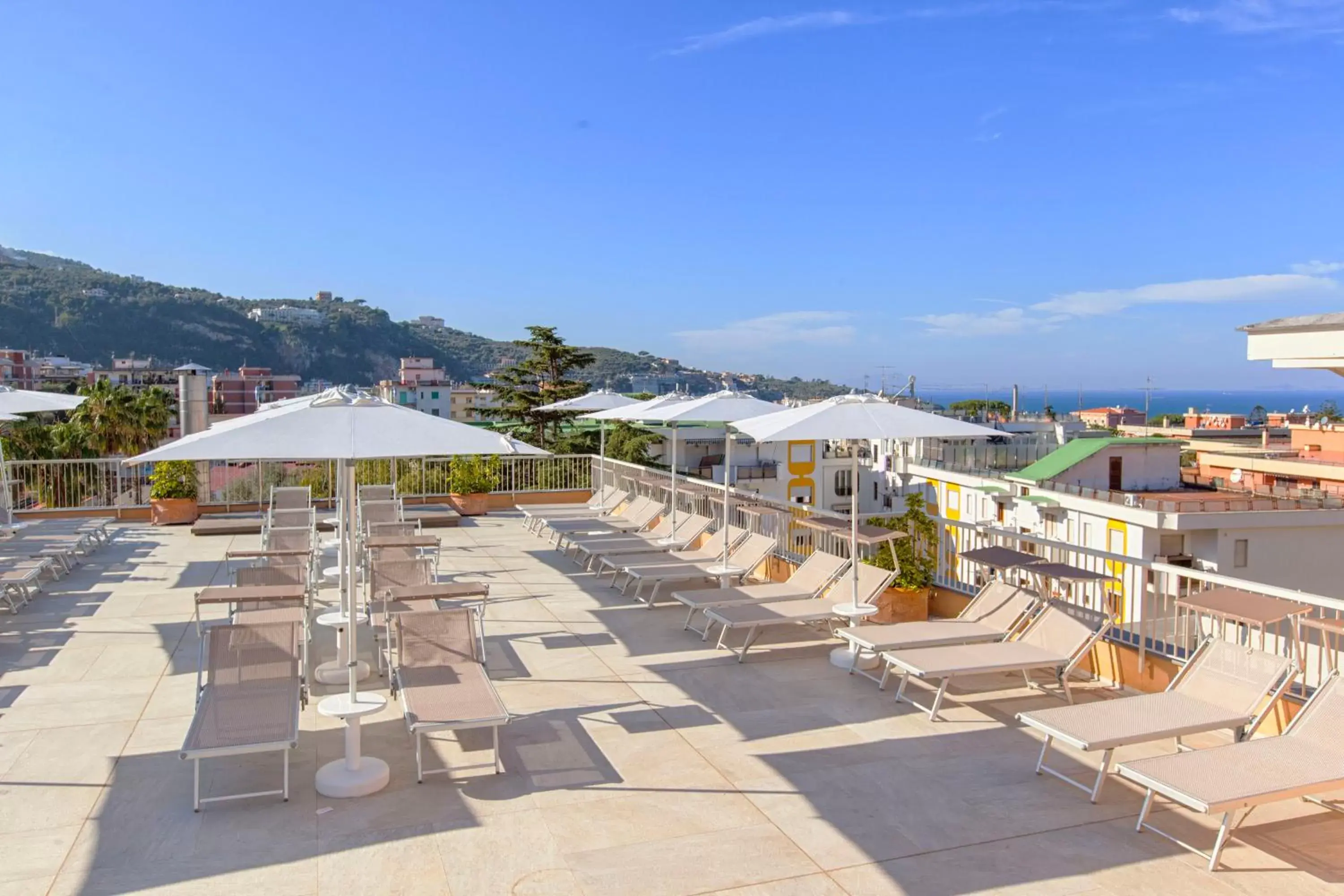 Swimming pool in Hotel Michelangelo