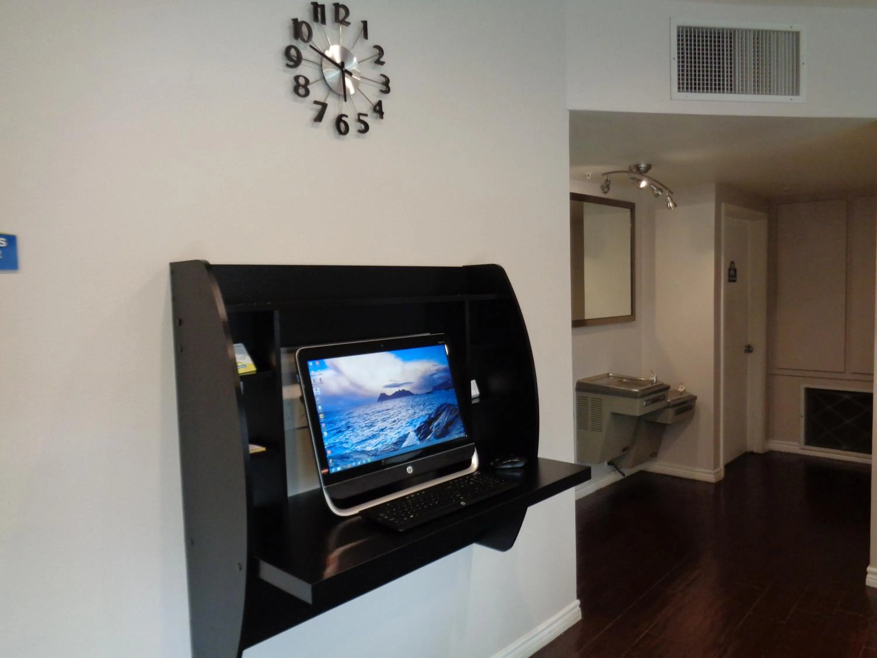 Business facilities in Grand Villa Inn Galleria