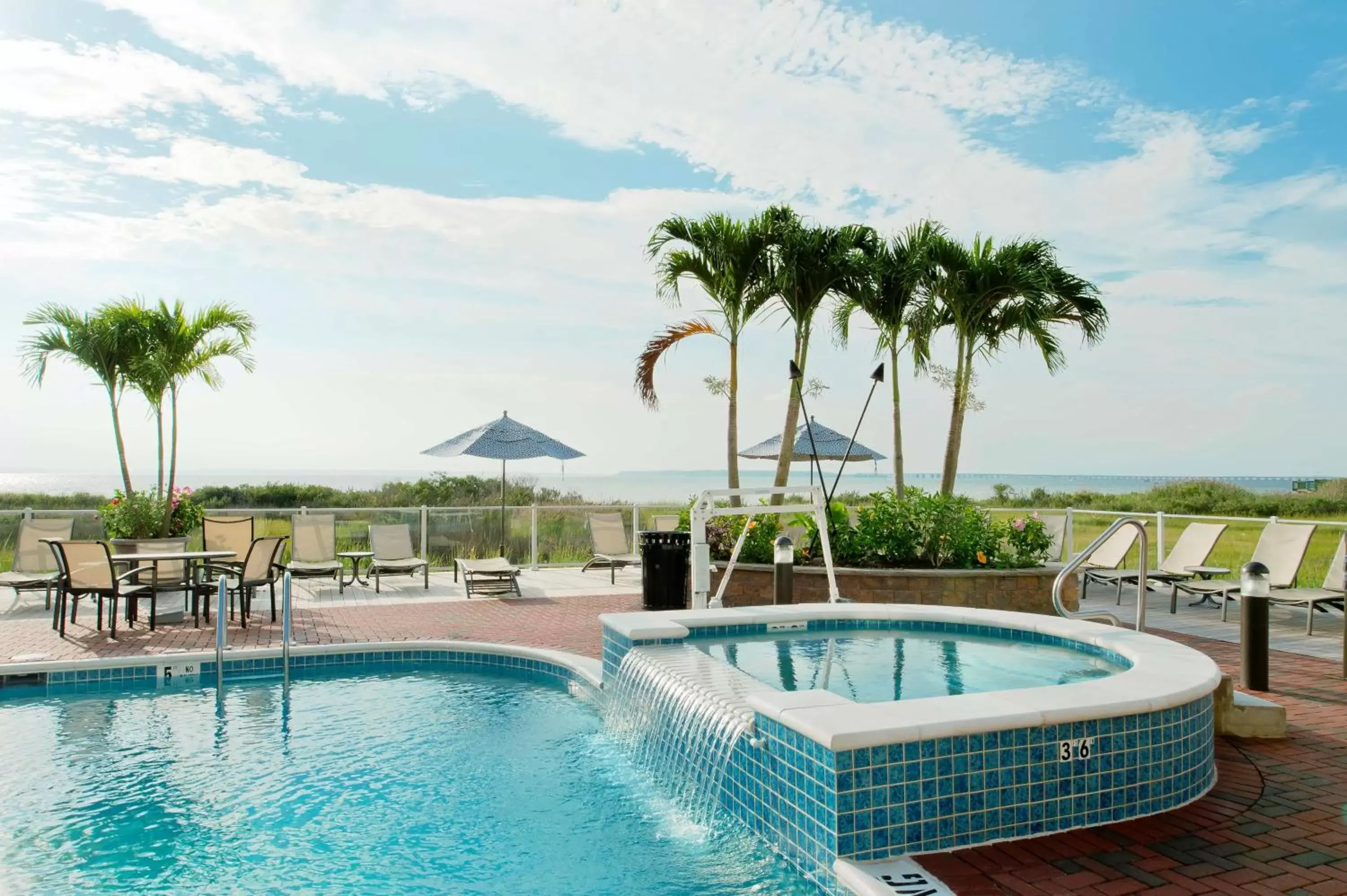 Pool view, Swimming Pool in Hampton Inn & Suites Ocean City