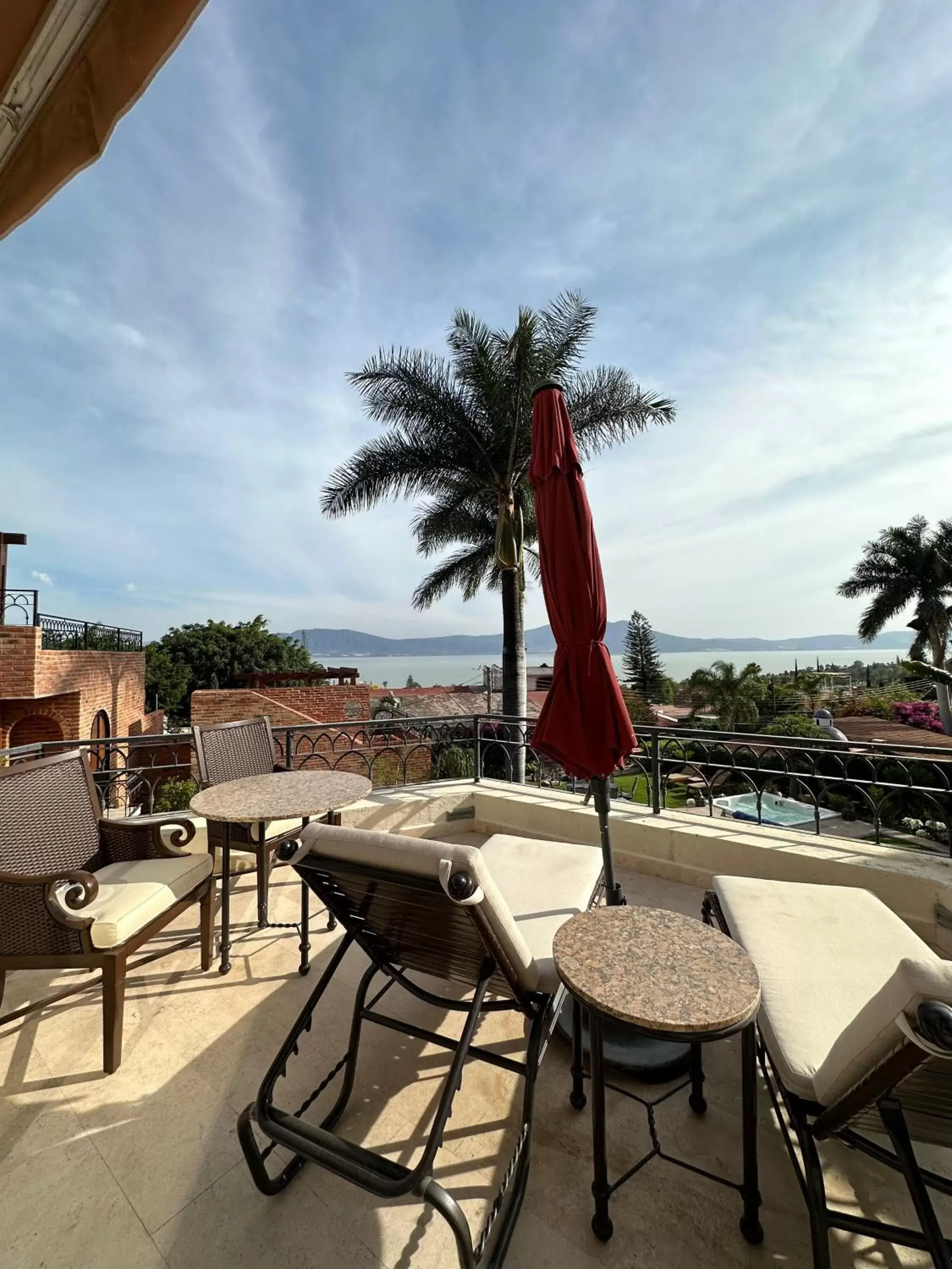 Balcony/Terrace in Hotel Lindo Ajijic Bed & Breakfast