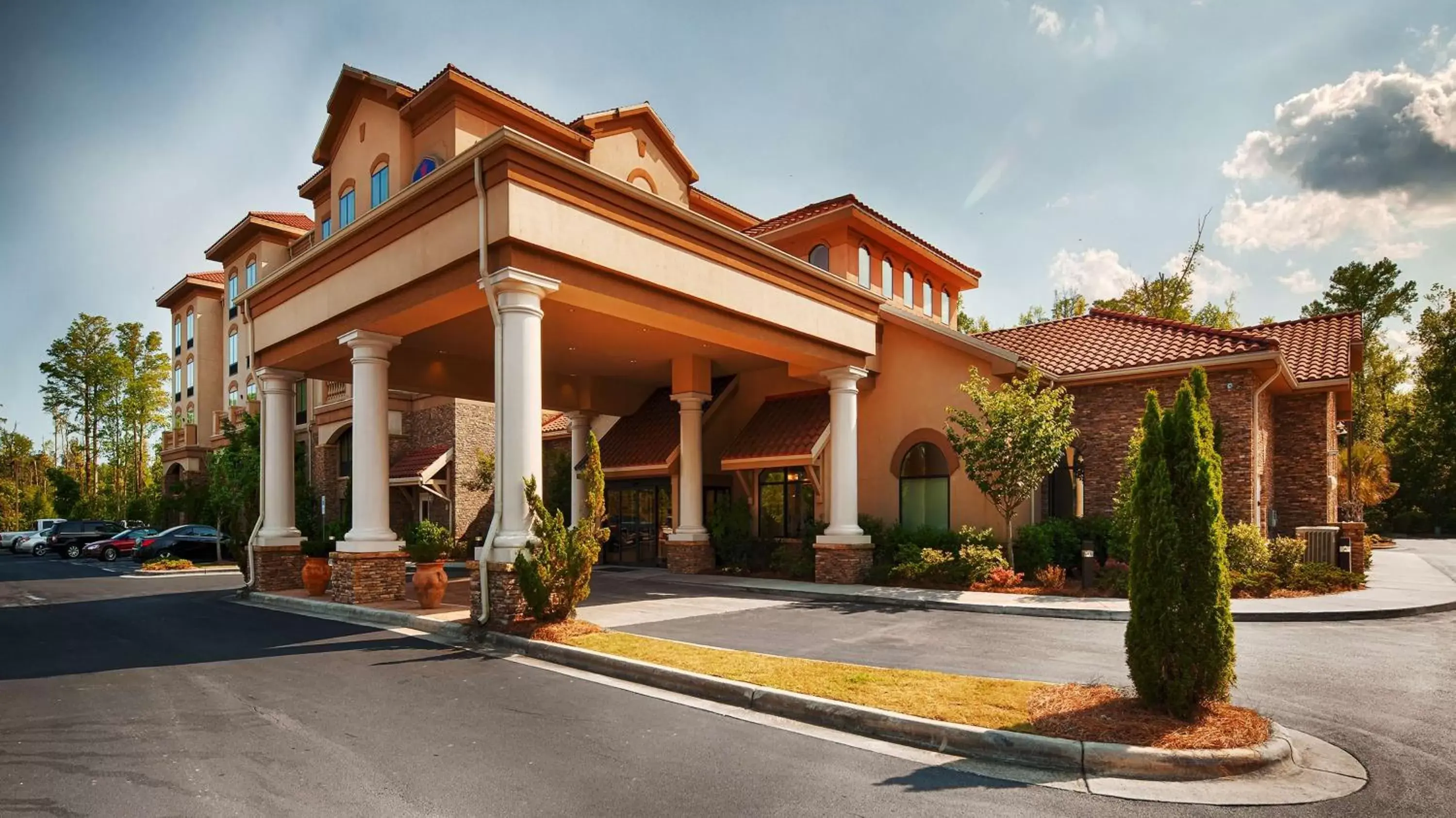 Property Building in Best Western PLUS Westgate Inn and Suites