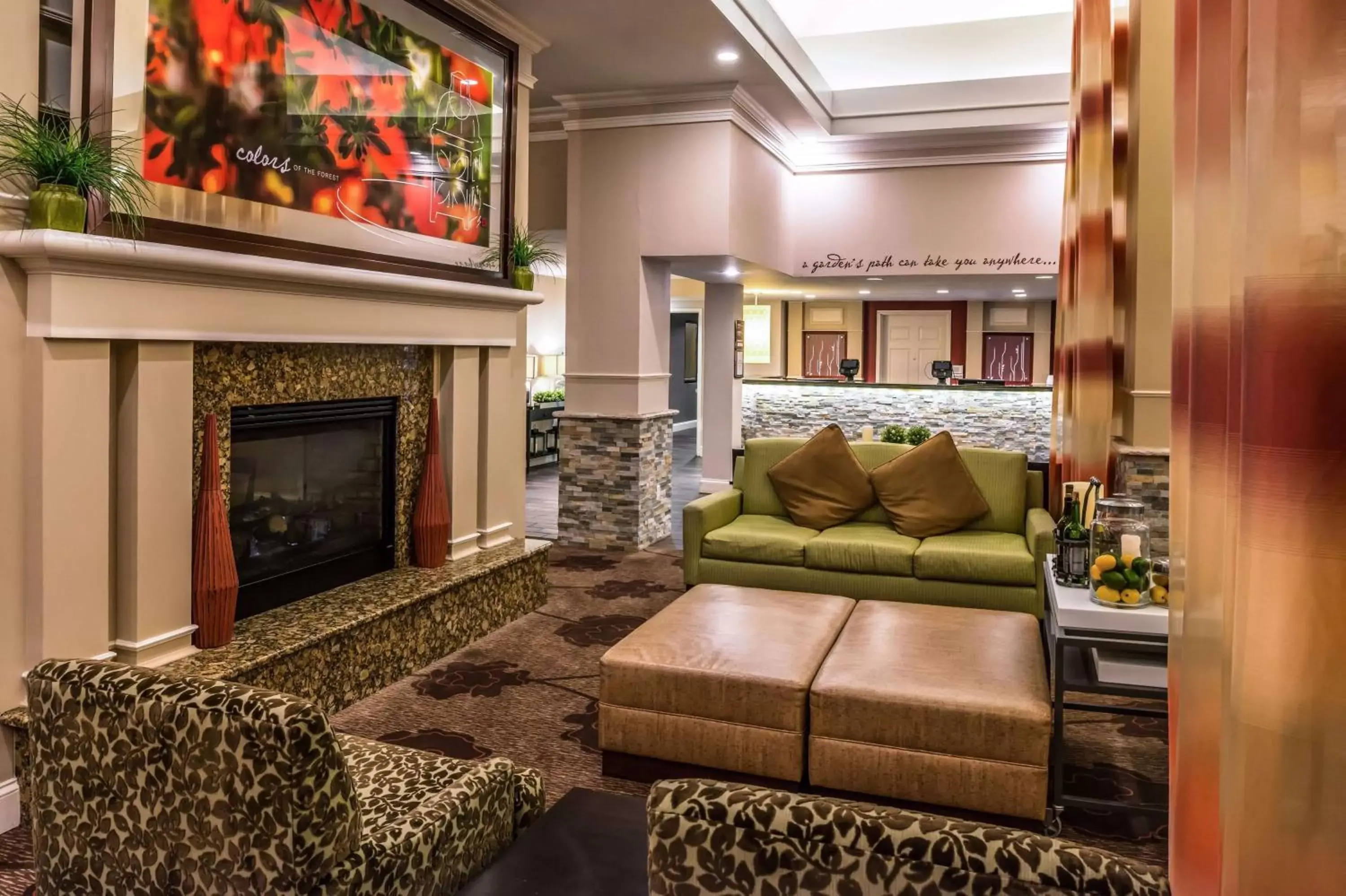 Lobby or reception, Seating Area in Hilton Garden Inn Detroit Southfield