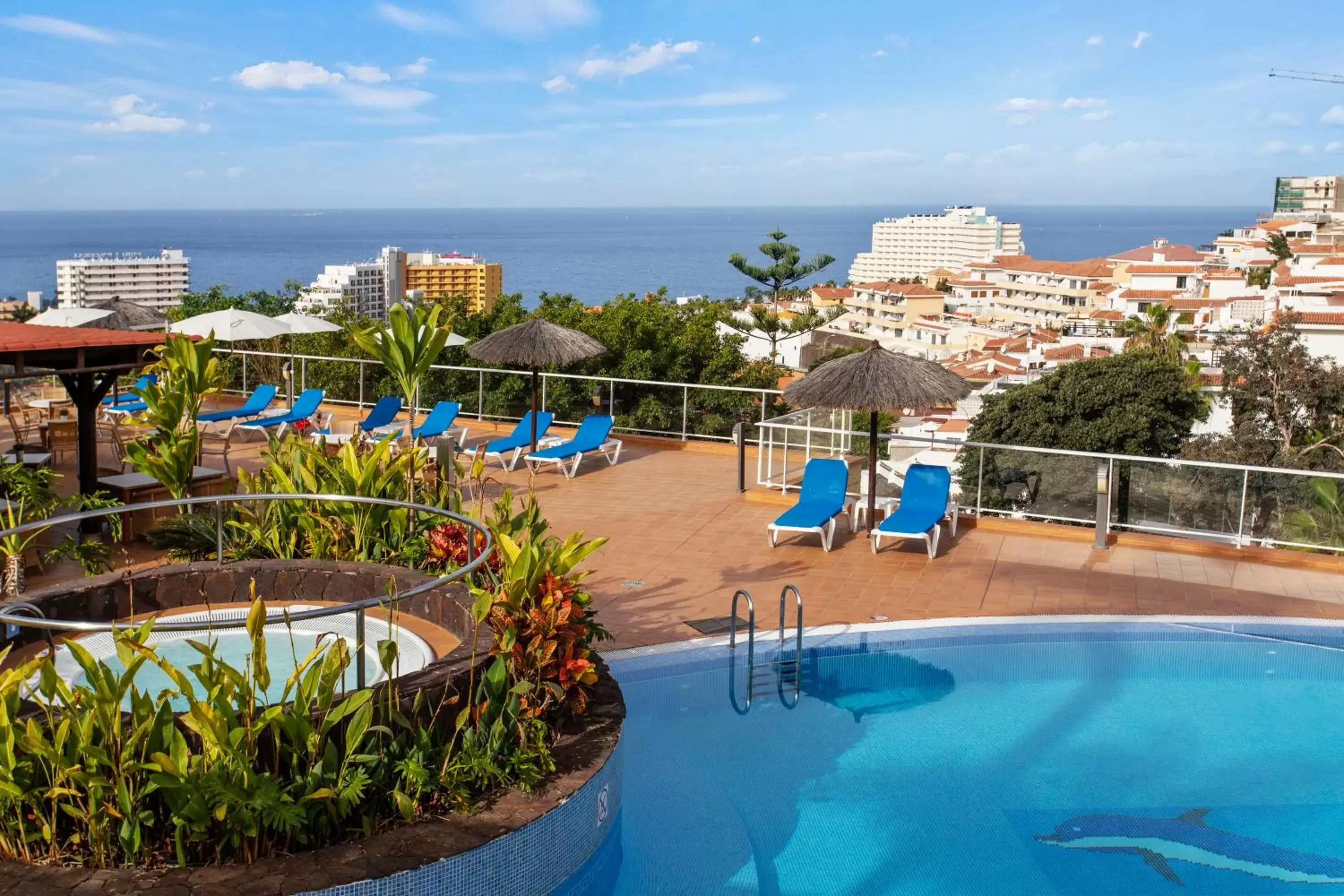 Sea view, Pool View in Wyndham Residences Costa Adeje