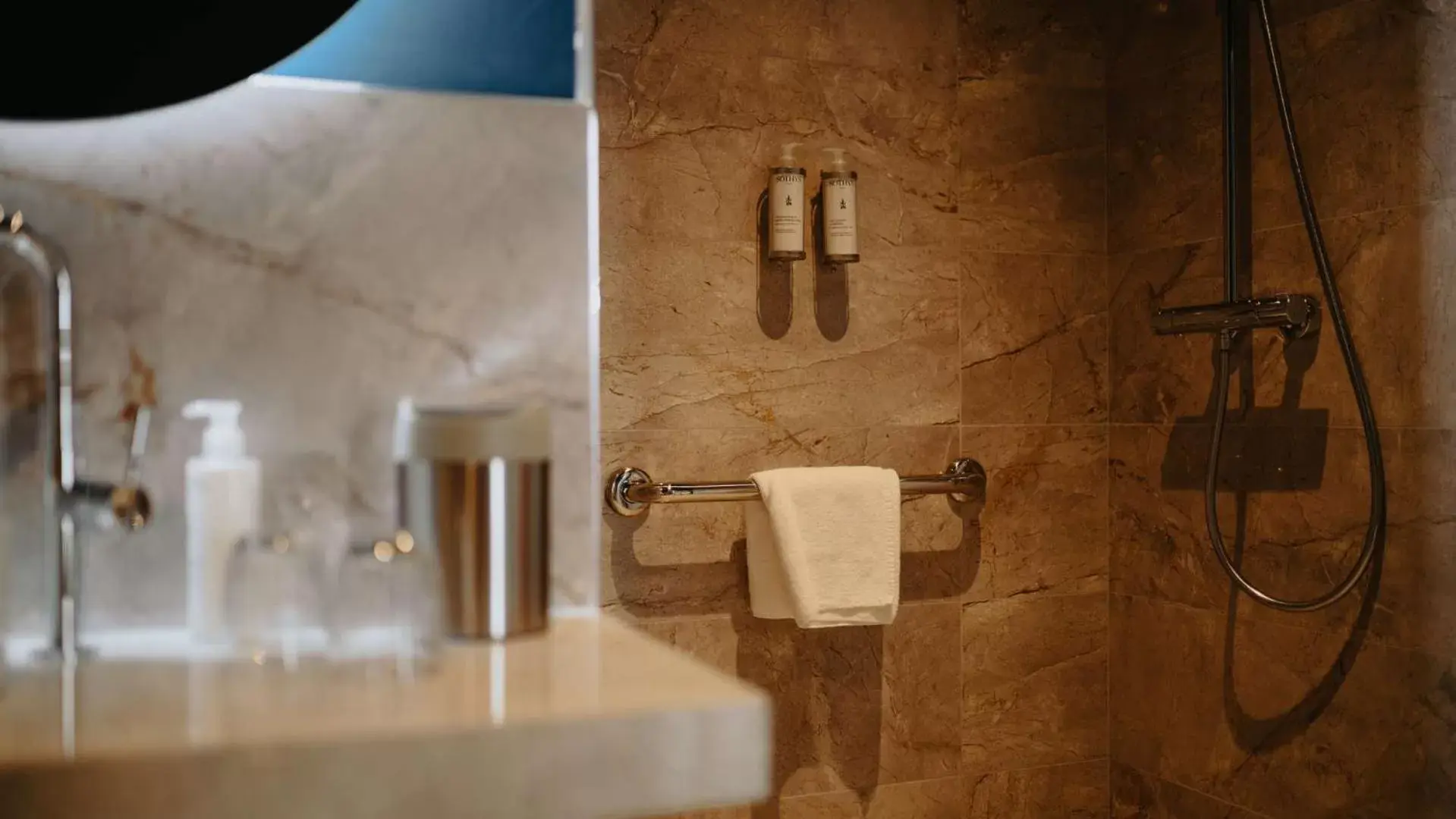 Bathroom in Keystone Boutique Hôtel