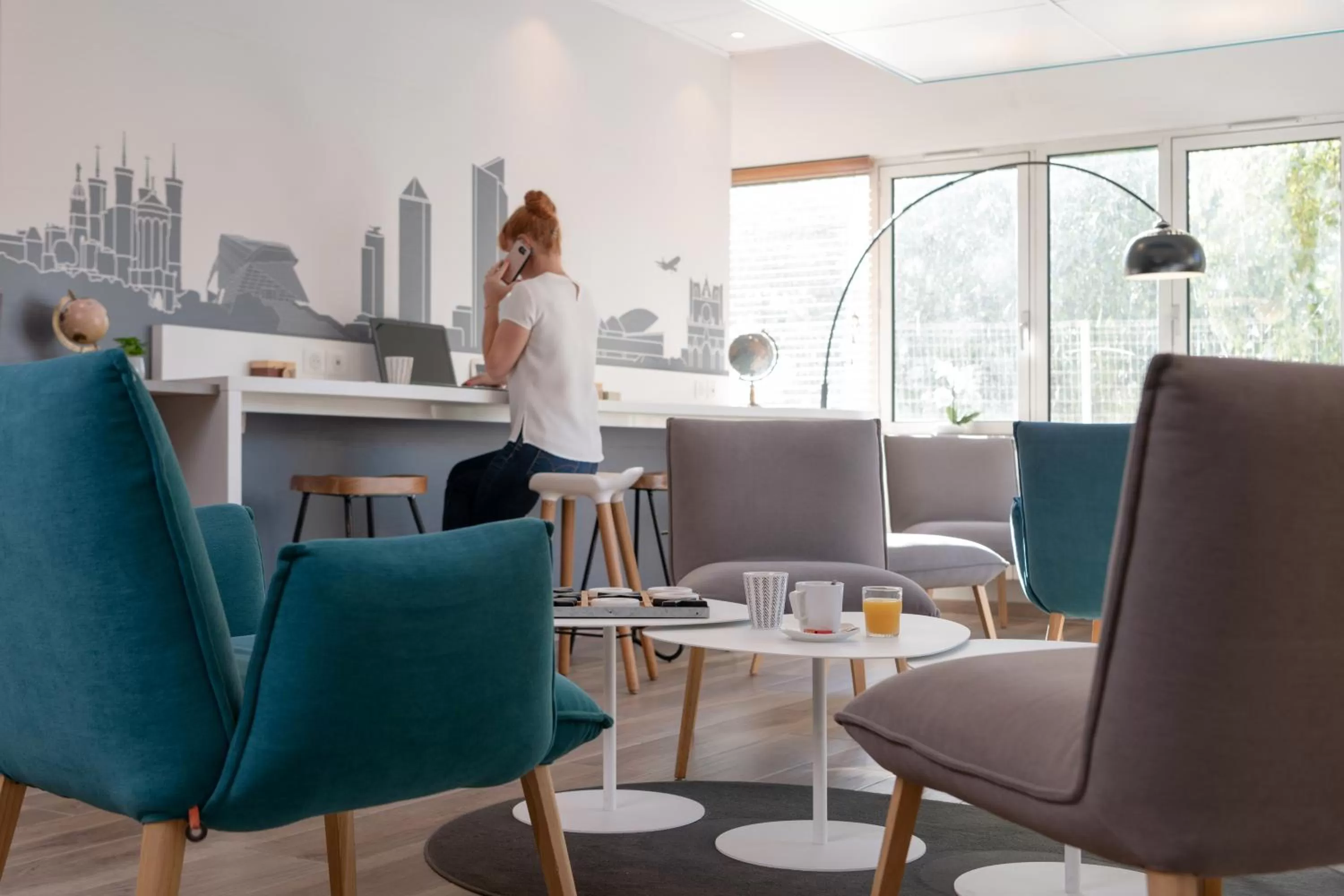 Lounge or bar in Kyriad Hotel Lyon Givors