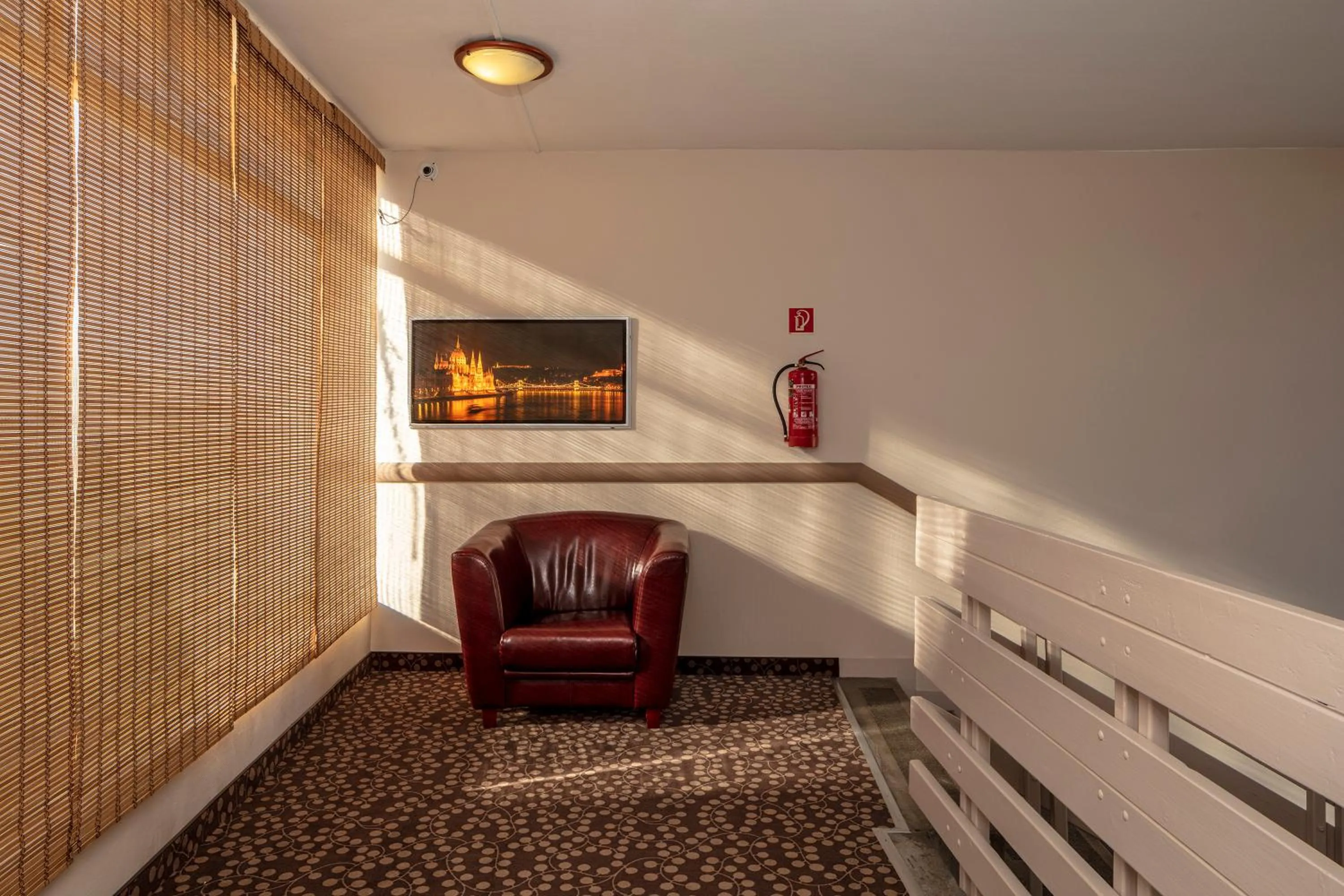 Area and facilities in Hotel Charles