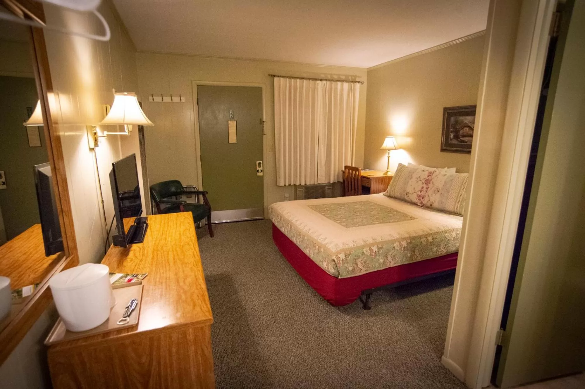 Sherwood Court Cottages