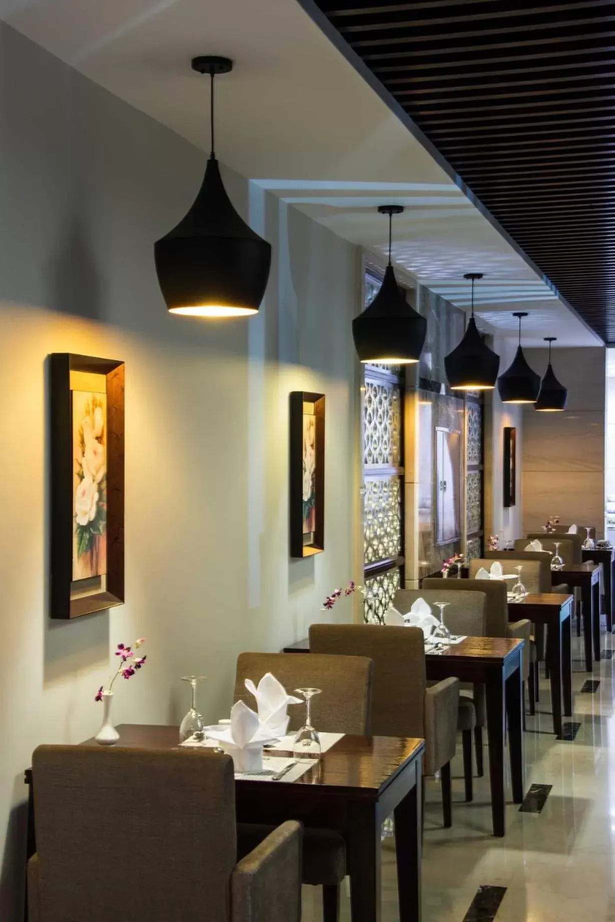 Restaurant/places to eat in Boudl Al Tahlia Restaurant/places to eat in Boudl Al Tahlia