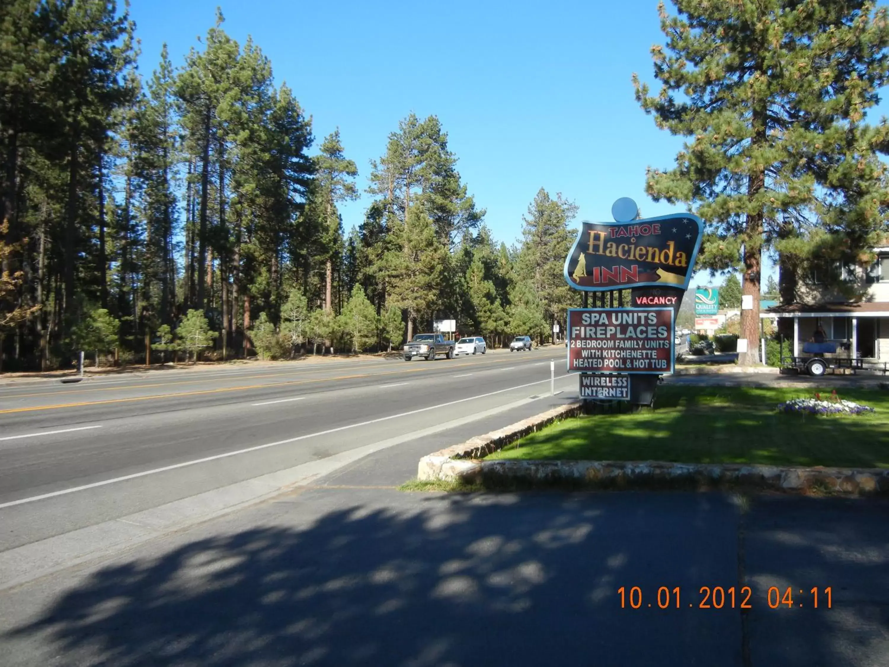 Facade/entrance in Tahoe Hacienda Inn