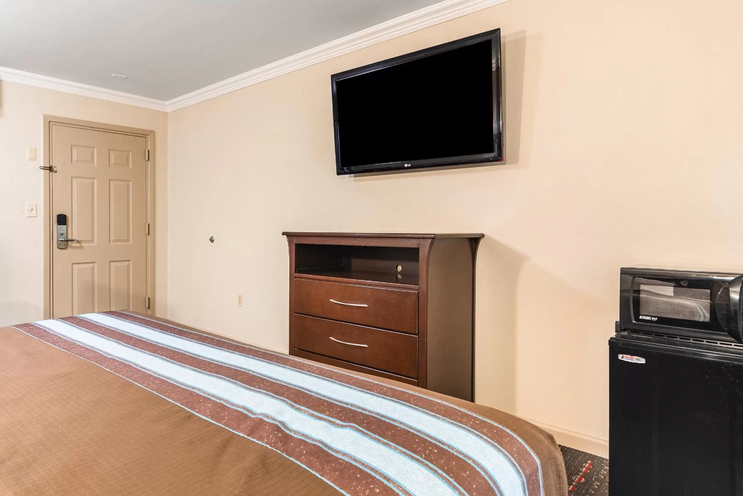 King Room - Non-Smoking in Americas Best Value Inn Houston Heights at I-45