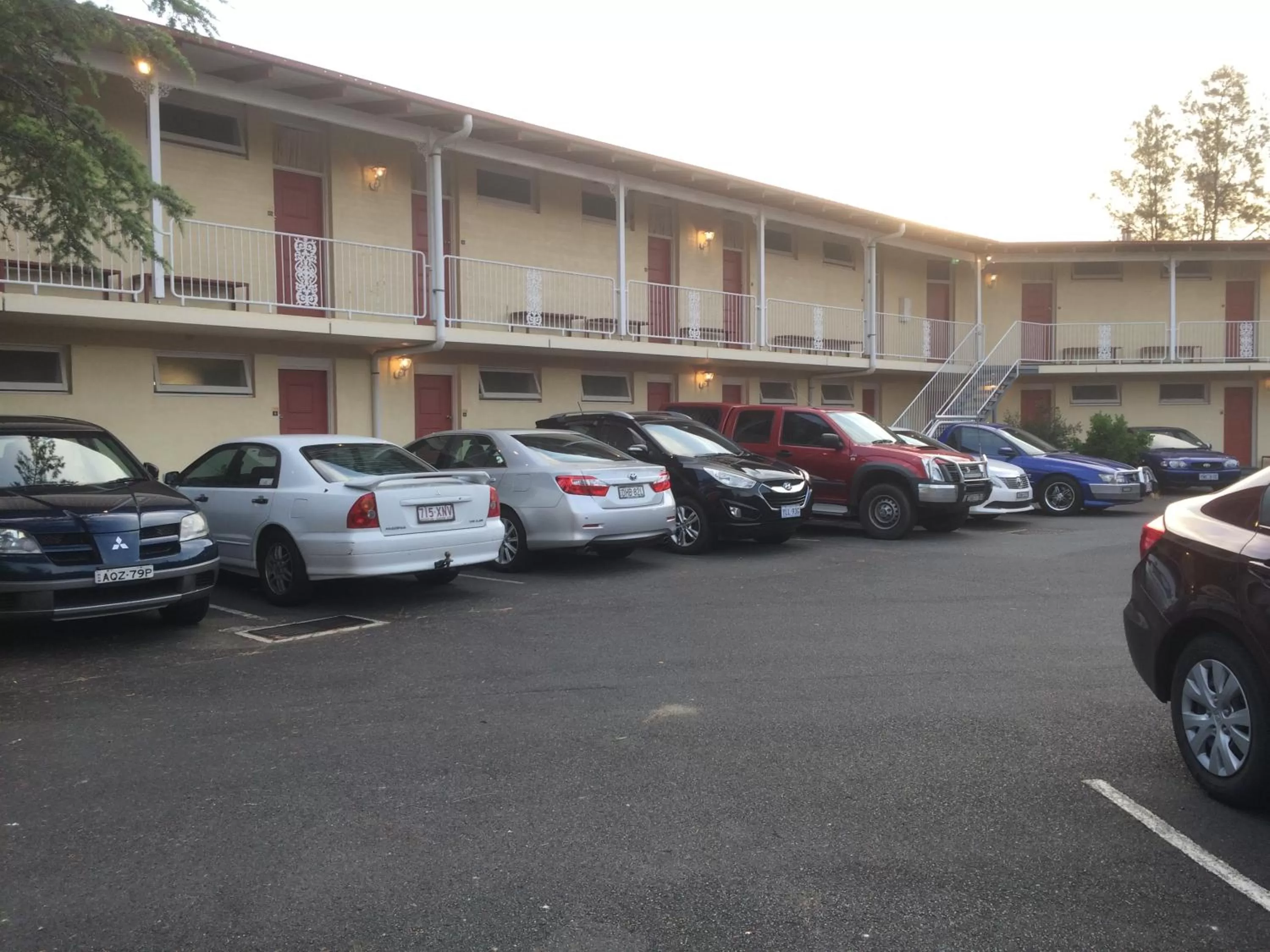 Parking in Riverview Motor Inn