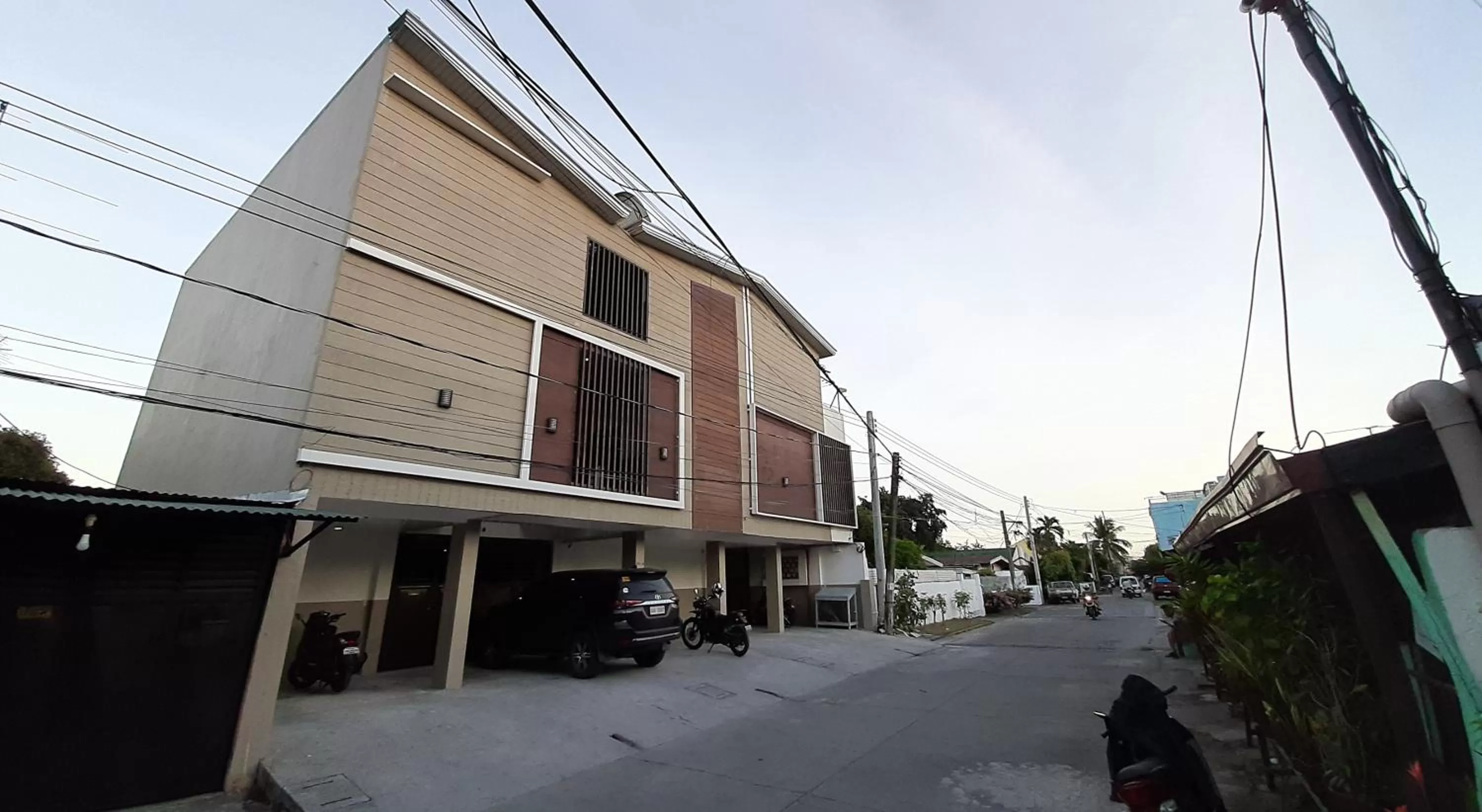 Property building in Clark-Pad Inn, Angeles City