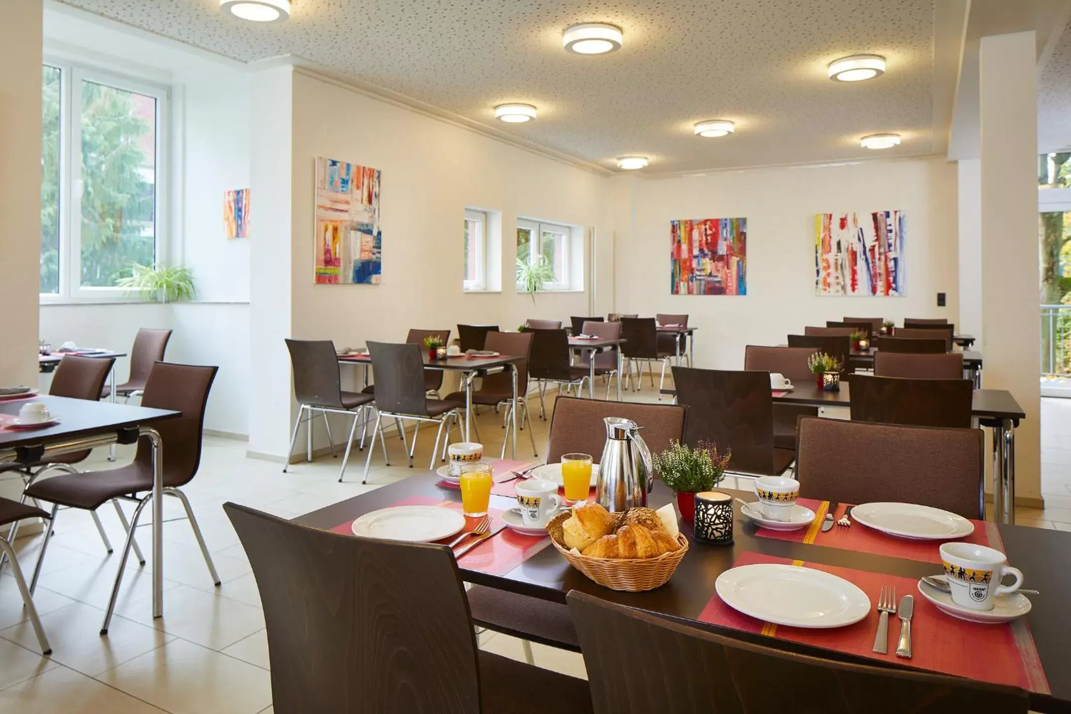 Breakfast, Restaurant/Places to Eat in Hotel Haus vom Guten Hirten