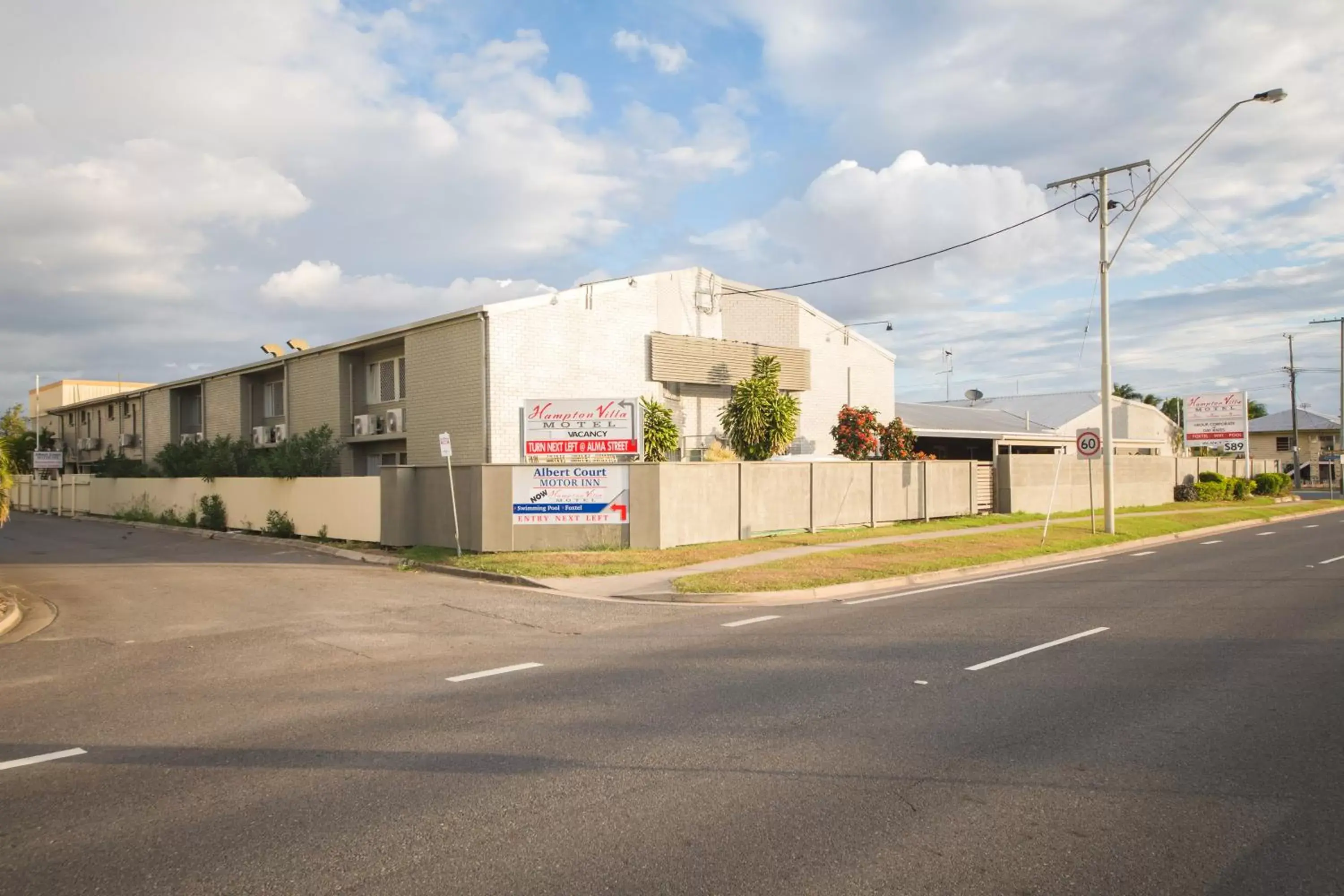 Property Building in Hampton Villa Motel