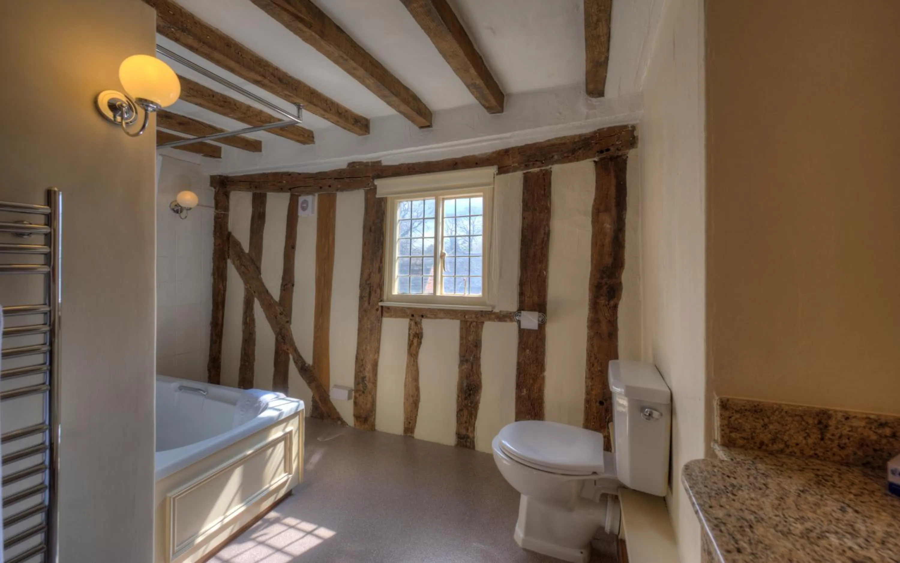 Toilet in Dog & Partridge by Chef & Brewer Collection