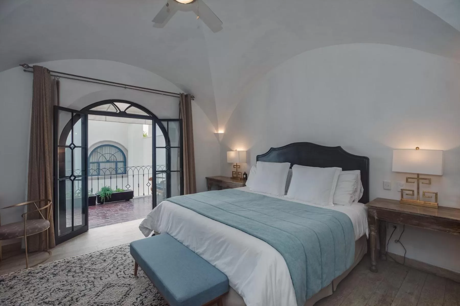 Photo of the whole room, Bed in Casa Delphine