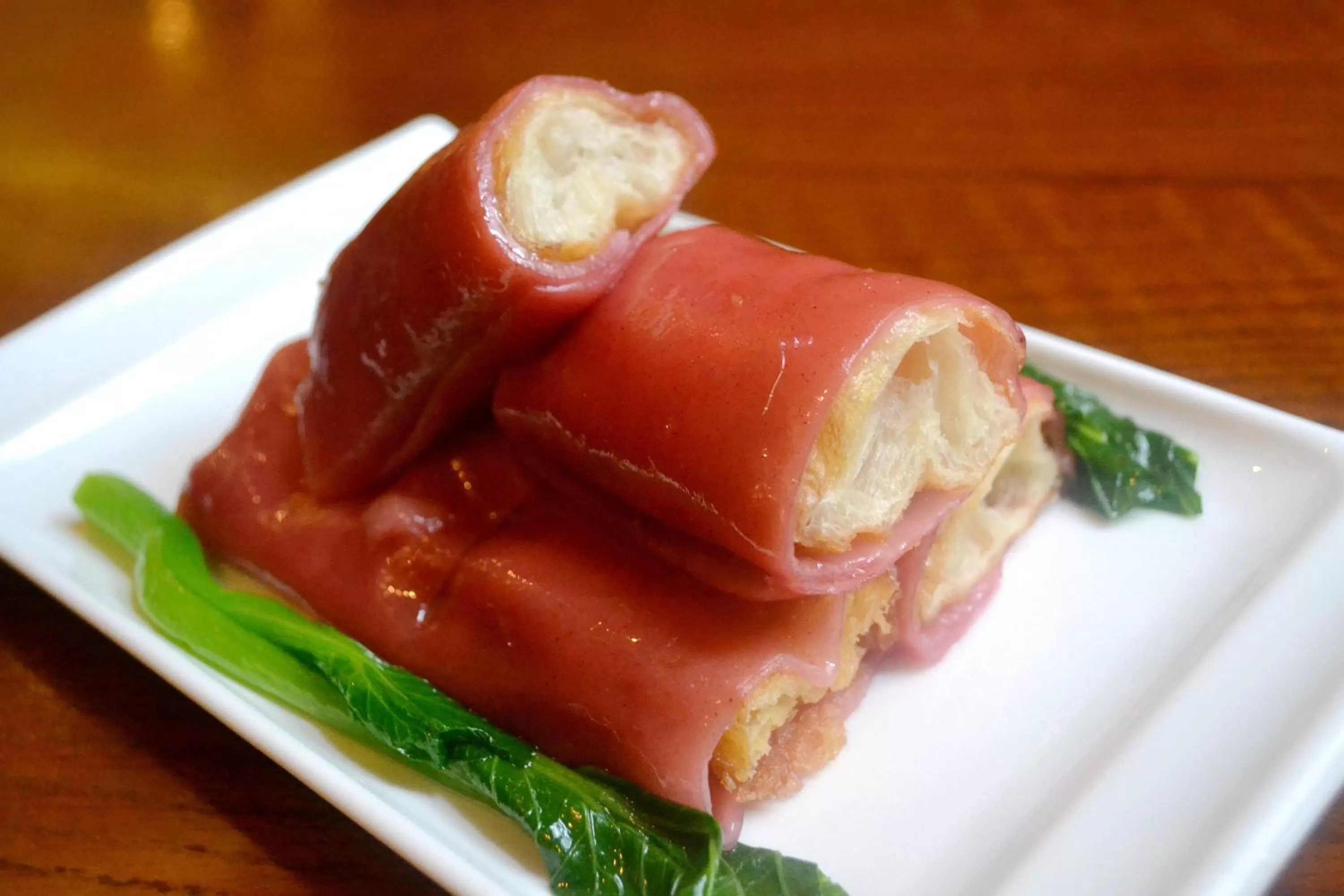 Restaurant/places to eat in Holiday Inn Shanghai Songjiang by IHG - Miaoqian Street