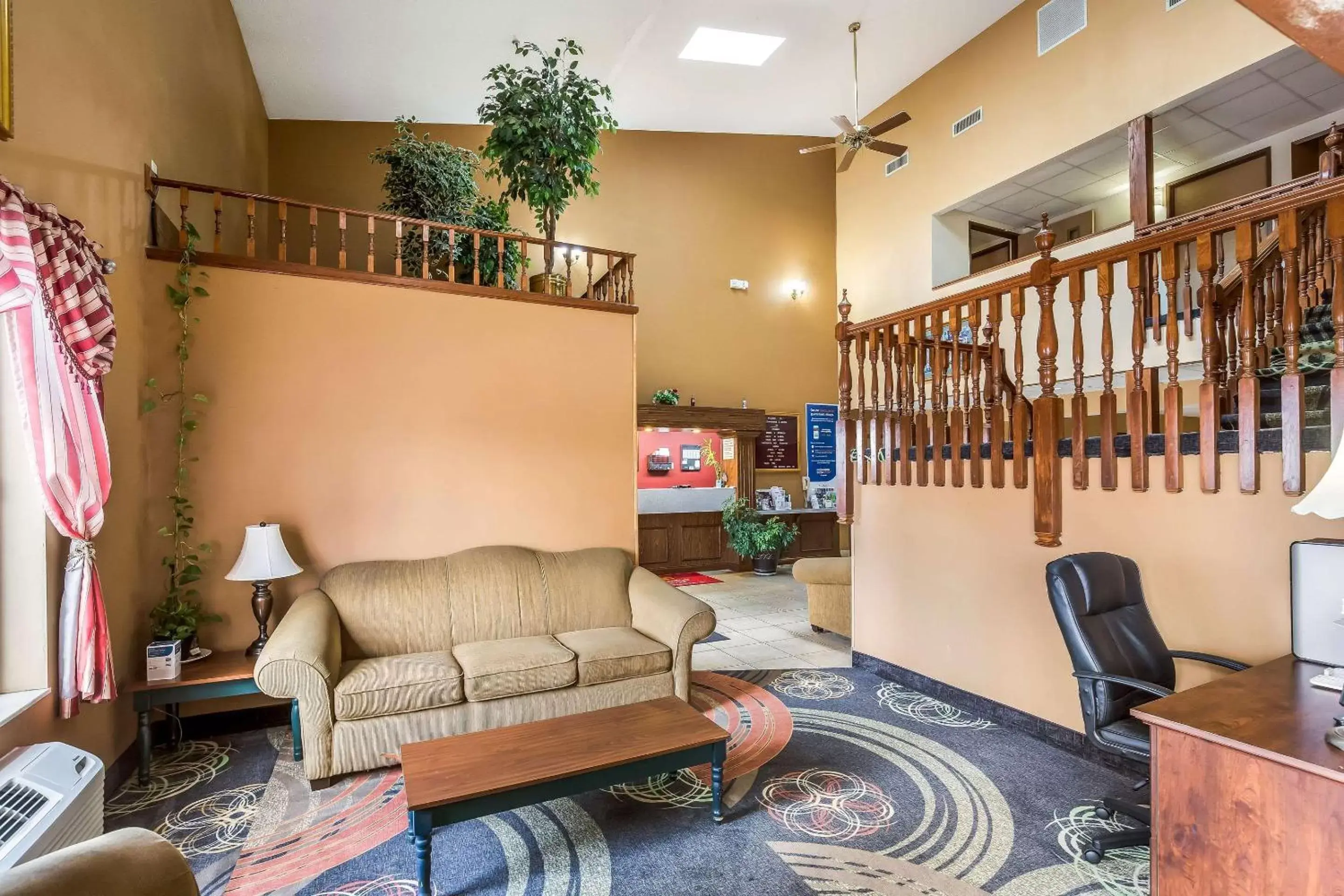 Lobby or reception in Econo Lodge Inn & Suites Fairview Heights near I-64 St Louis