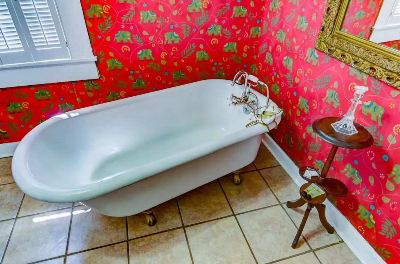Bathroom in Steele Cottage