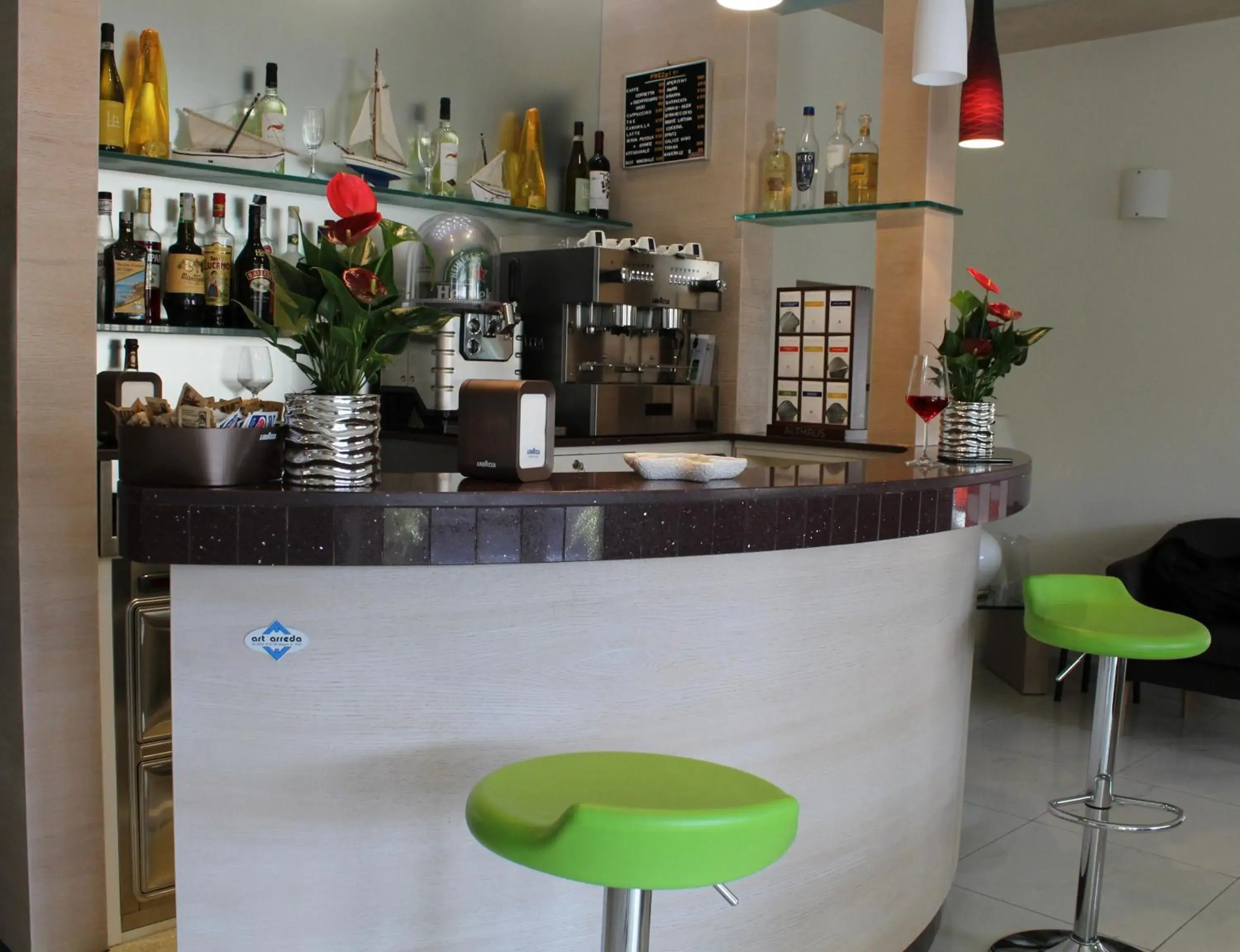 Lounge or bar, Lounge/Bar in Hotel Adigrat Riccione con Ristorante