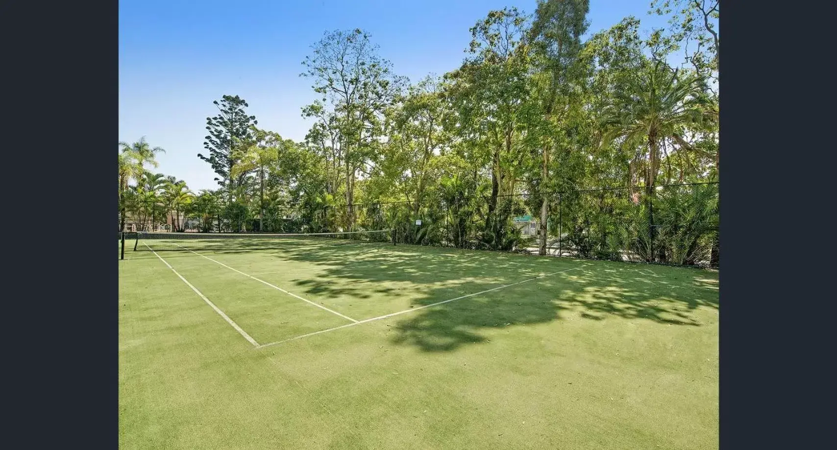 Tennis court in Anacapri Holiday Resort Apartments