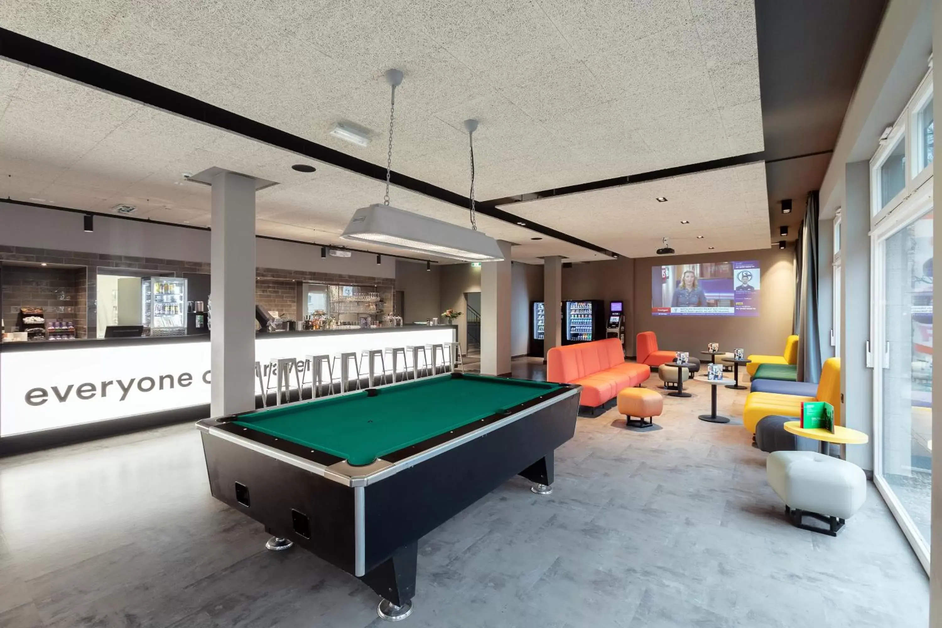 Billiard, Billiards in A&O Berlin Hauptbahnhof