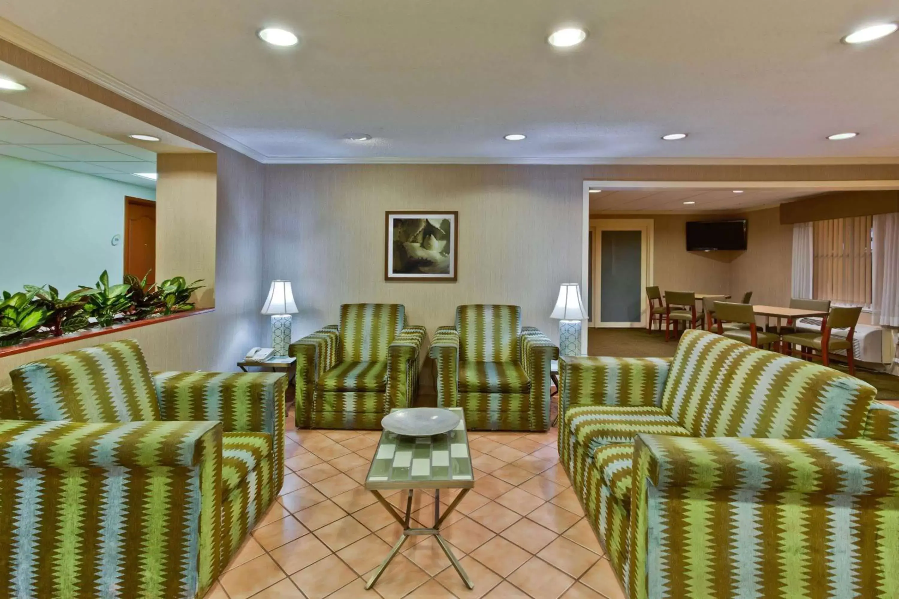 Lobby or reception, Lounge/Bar in La Quinta by Wyndham Lakeland East
