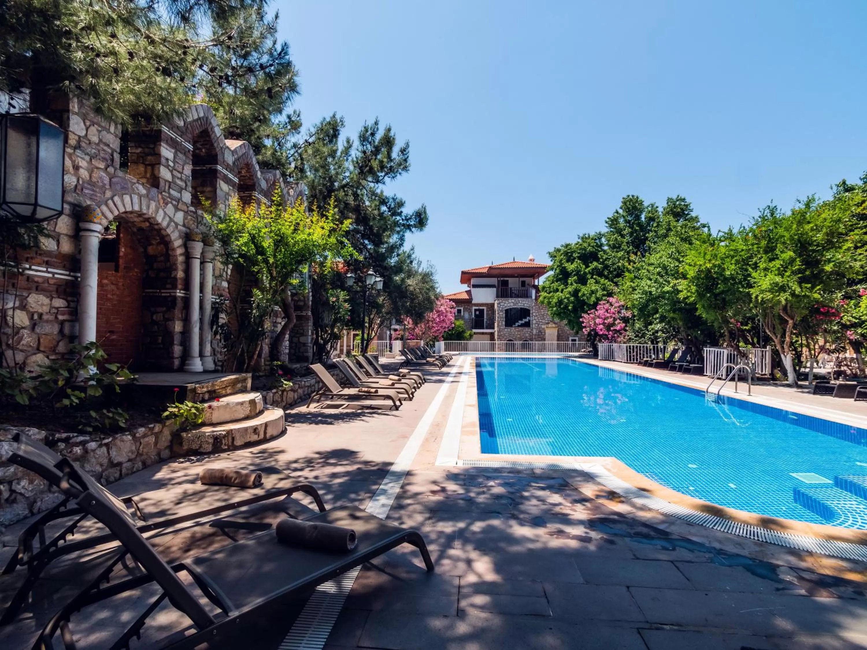 Swimming pool in Wyndham Datca Perili Bay