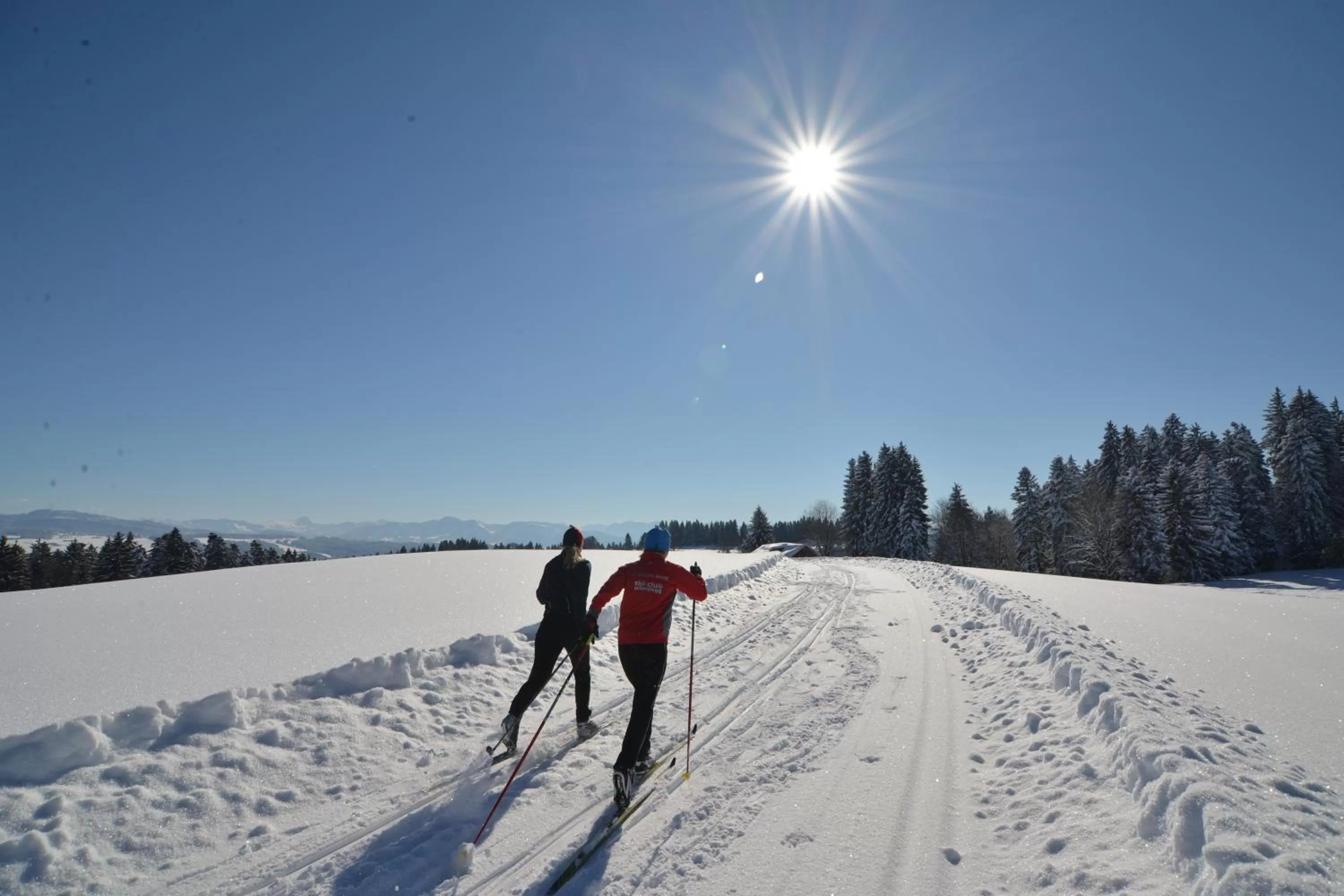 People, Skiing in Hotel Alpenrose gut schlafen & frühstücken