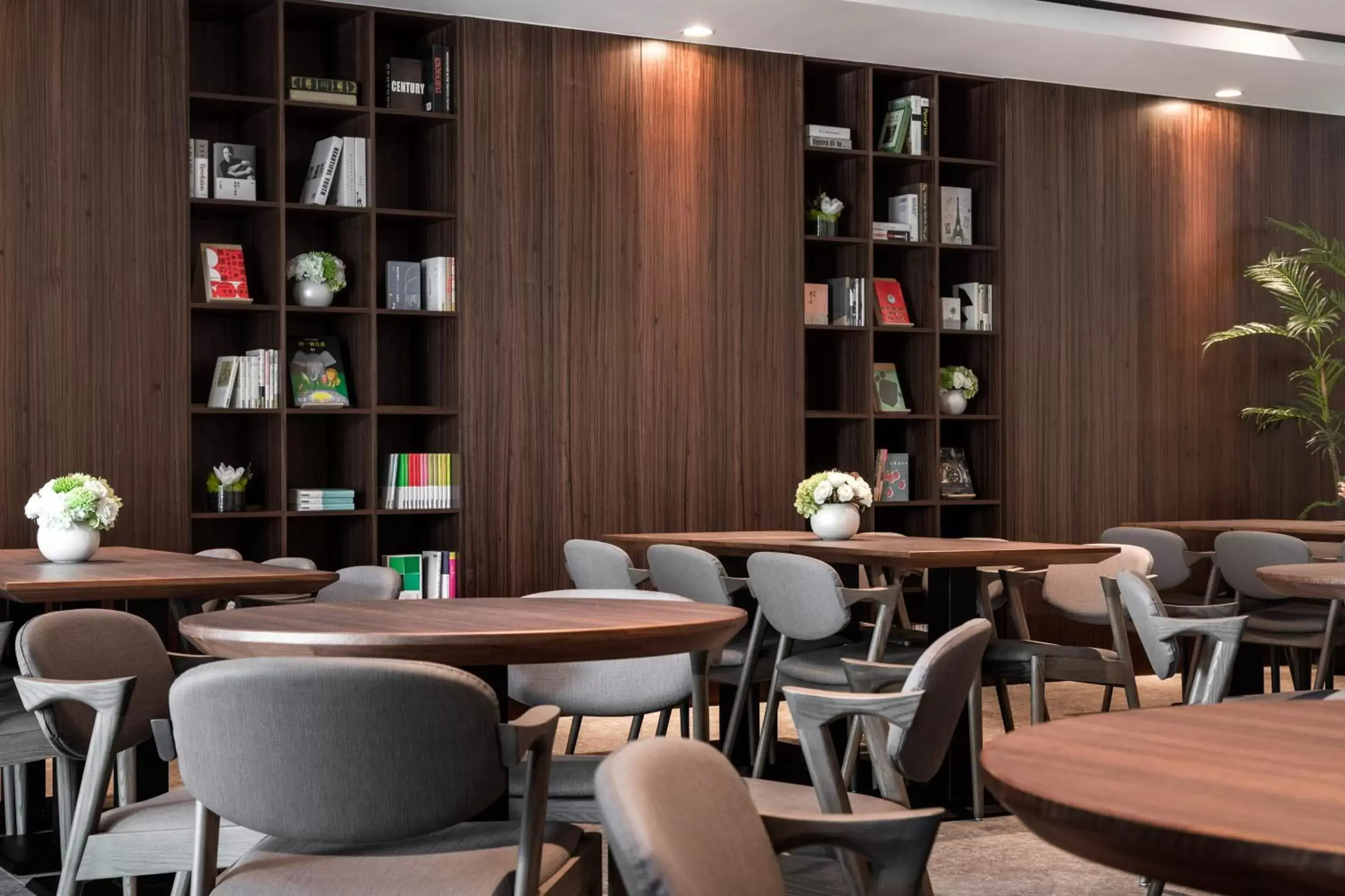 Library, Lounge/Bar in Lakeshore Hotel Yilan