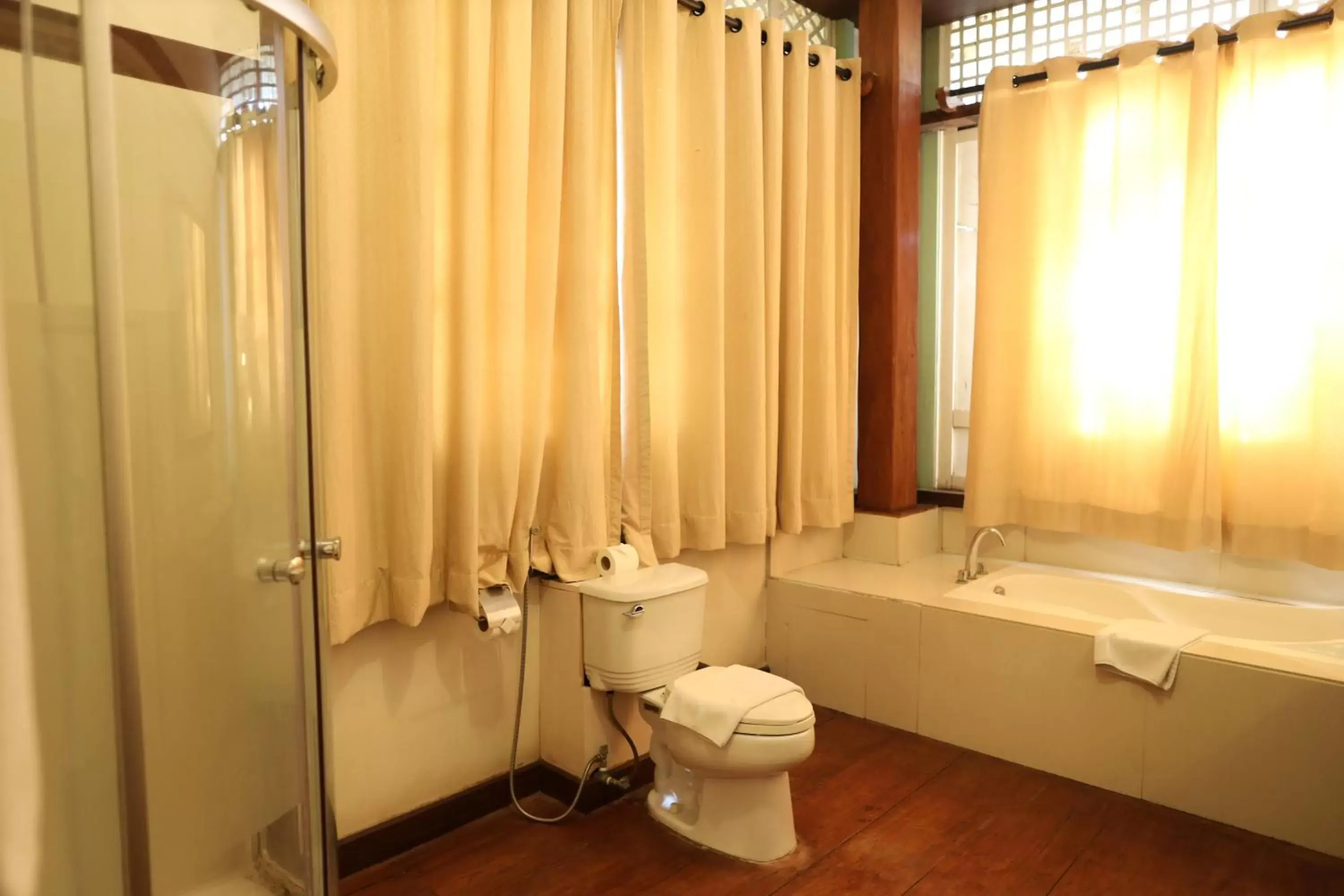 Bathroom in Las Casas Filipinas de Acuzar