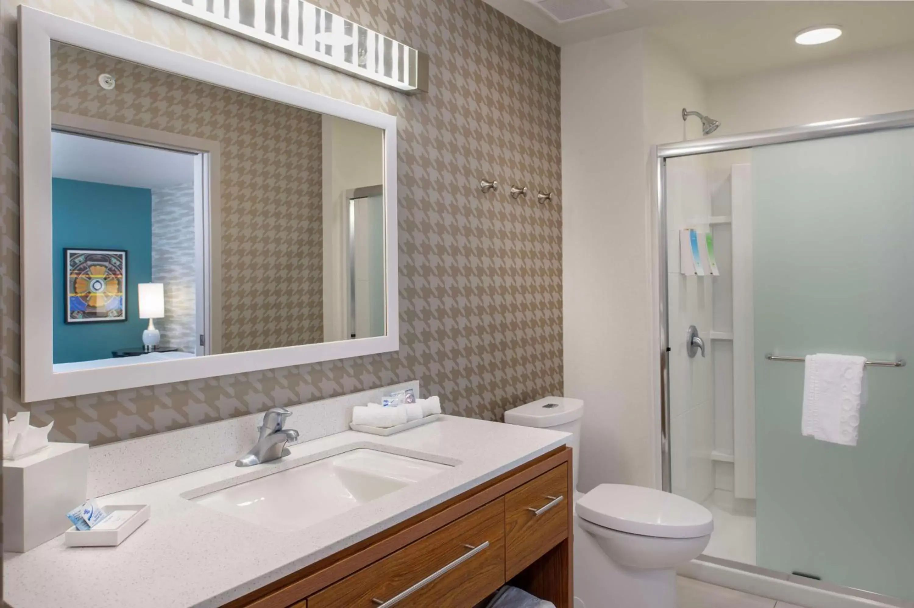 Shower, Bathroom in Home2 Suites St. Louis / Forest Park