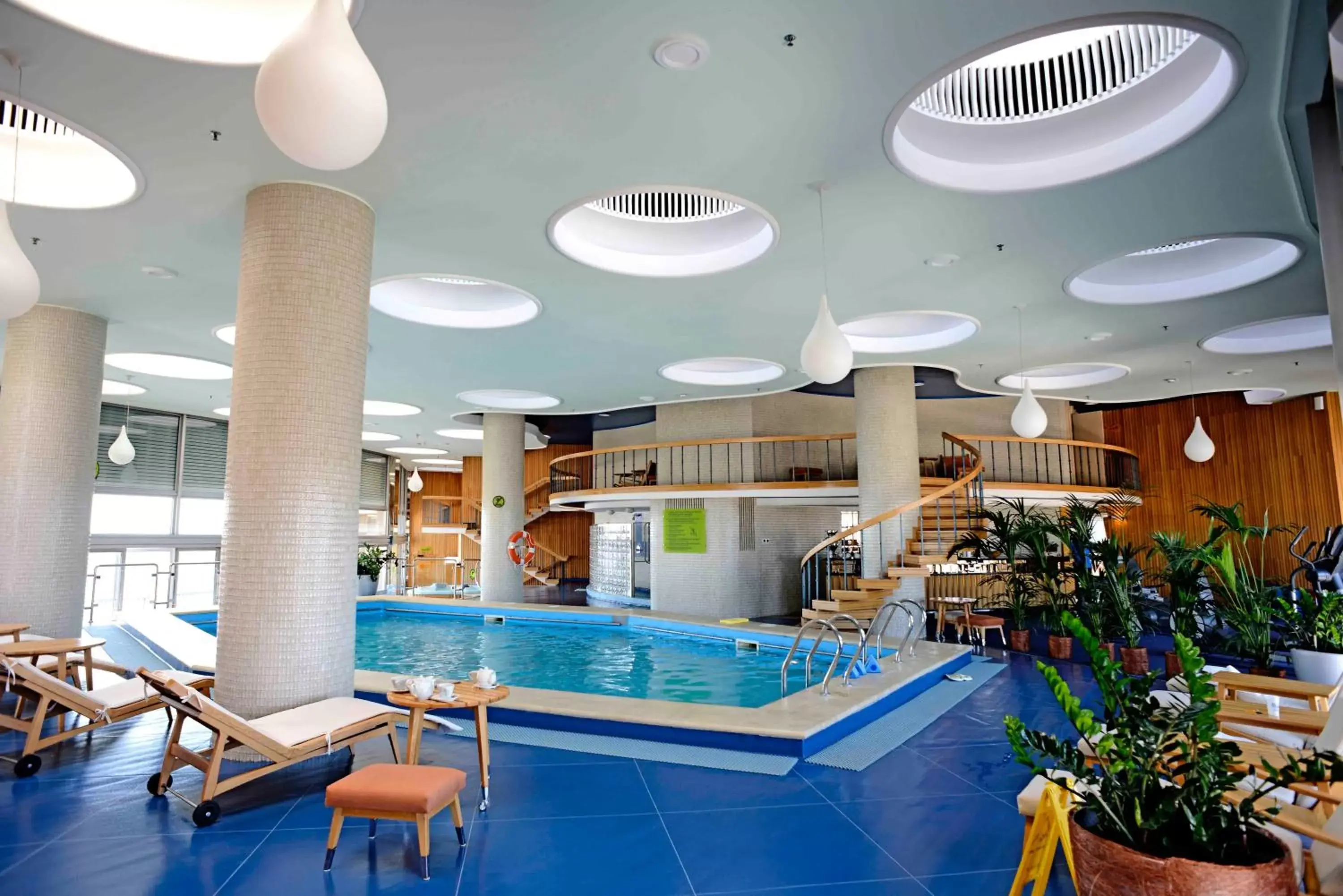 Swimming Pool in Grand Hotel Bucharest