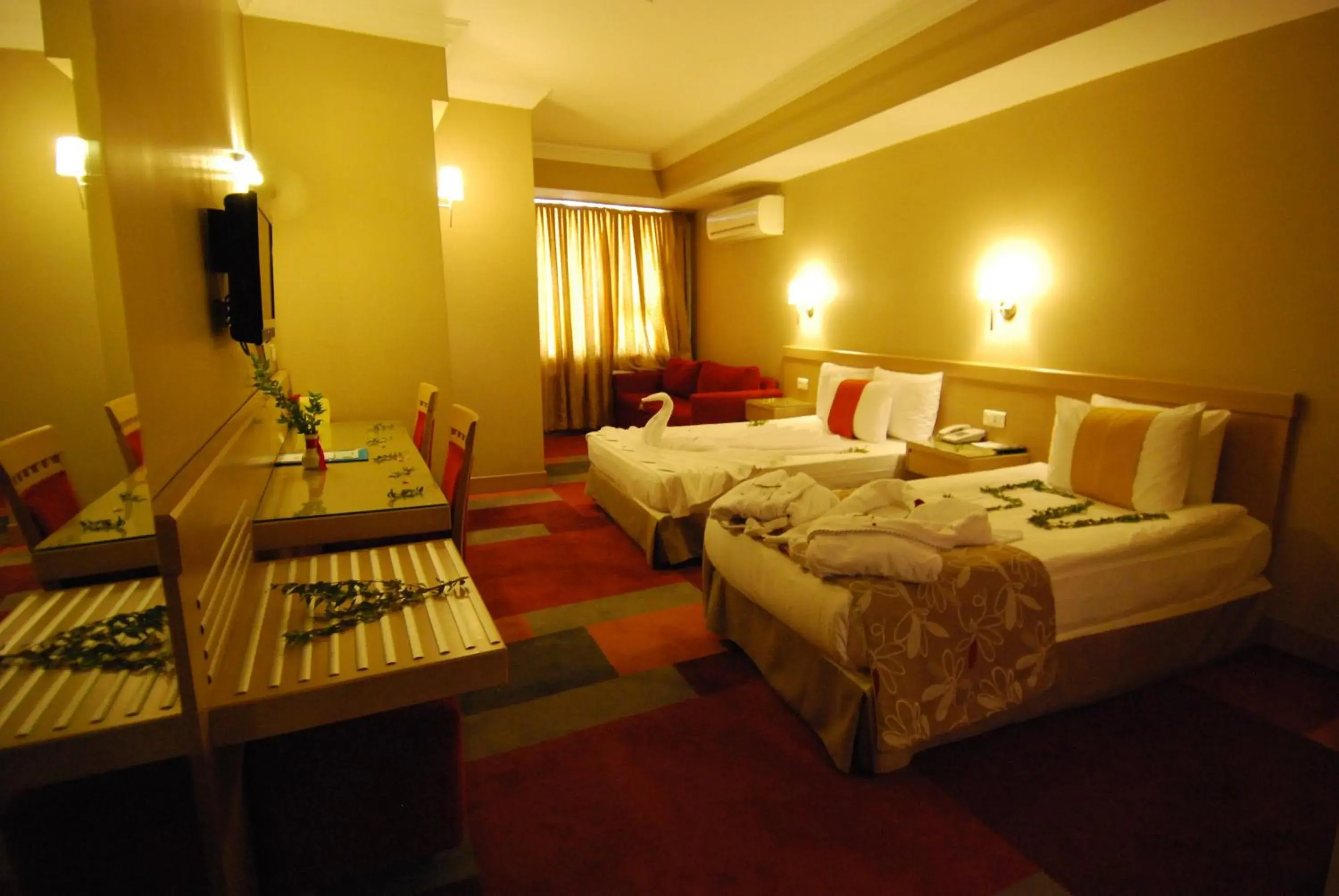 Photo of the whole room, Bed in SV Business Hotel Diyarbakr