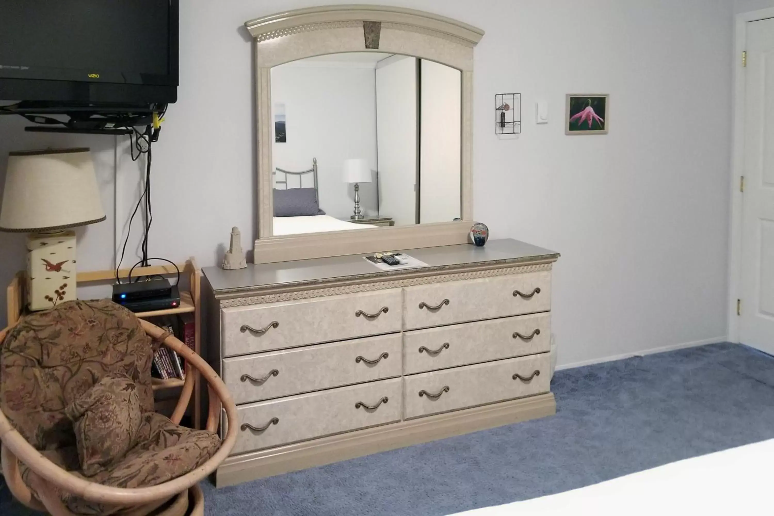 Bedroom, Bathroom in Ocean Terrace Condominiums